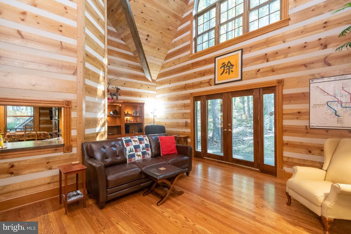 HIDDEN VALLEY - Residential