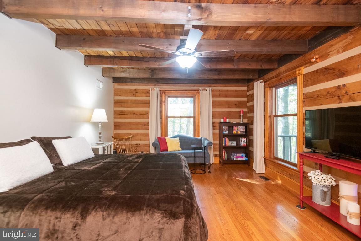 HIDDEN VALLEY - Residential