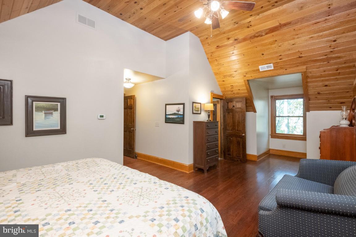 HIDDEN VALLEY - Residential