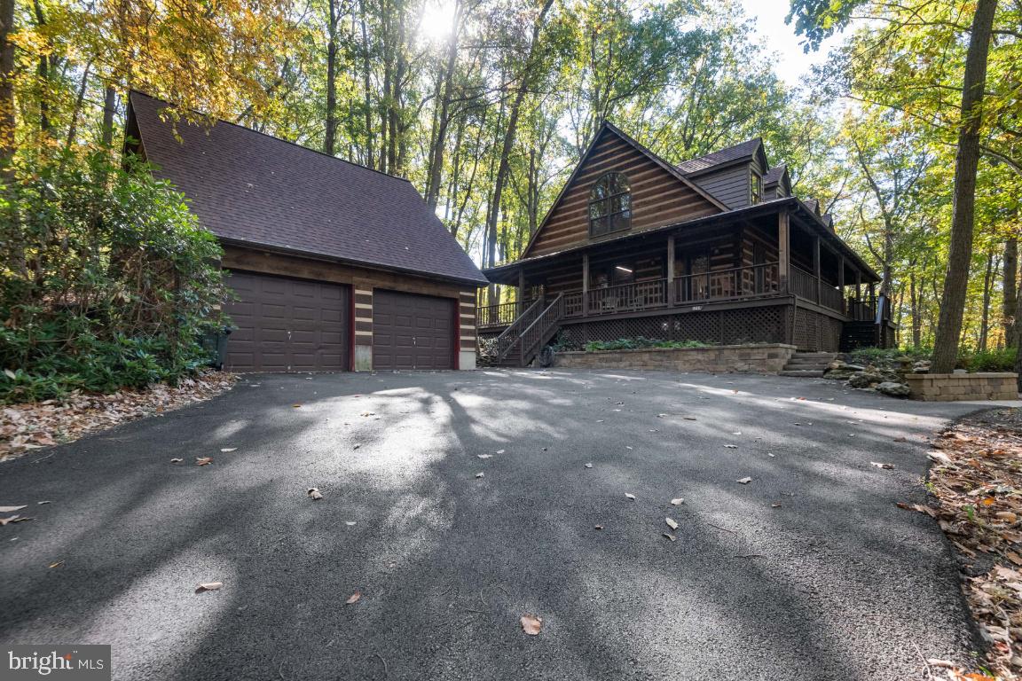 HIDDEN VALLEY - Residential