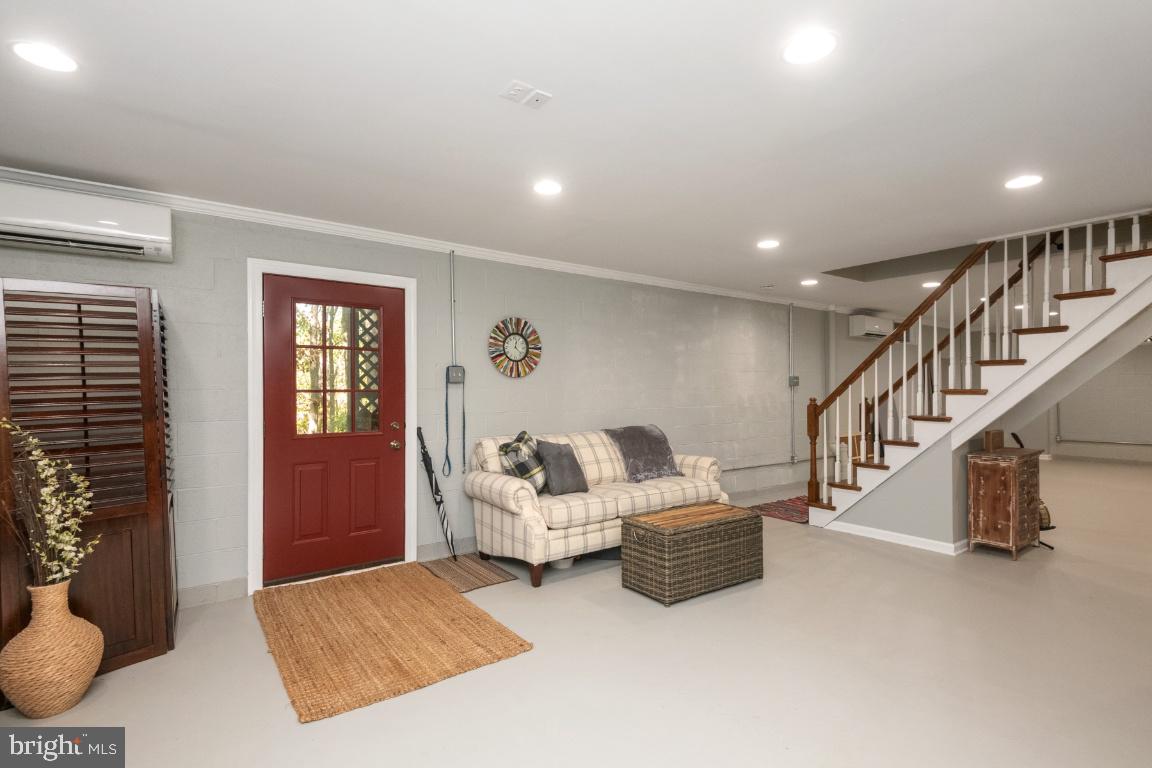 HIDDEN VALLEY - Residential