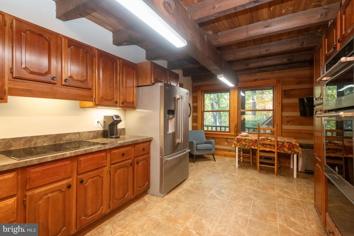 HIDDEN VALLEY - Residential