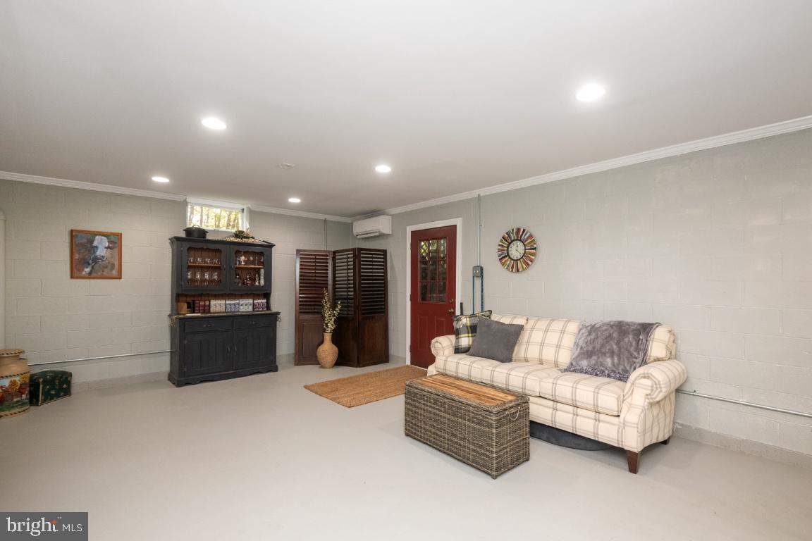 HIDDEN VALLEY - Residential