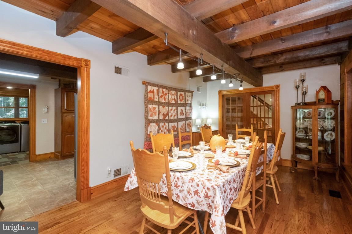 HIDDEN VALLEY - Residential