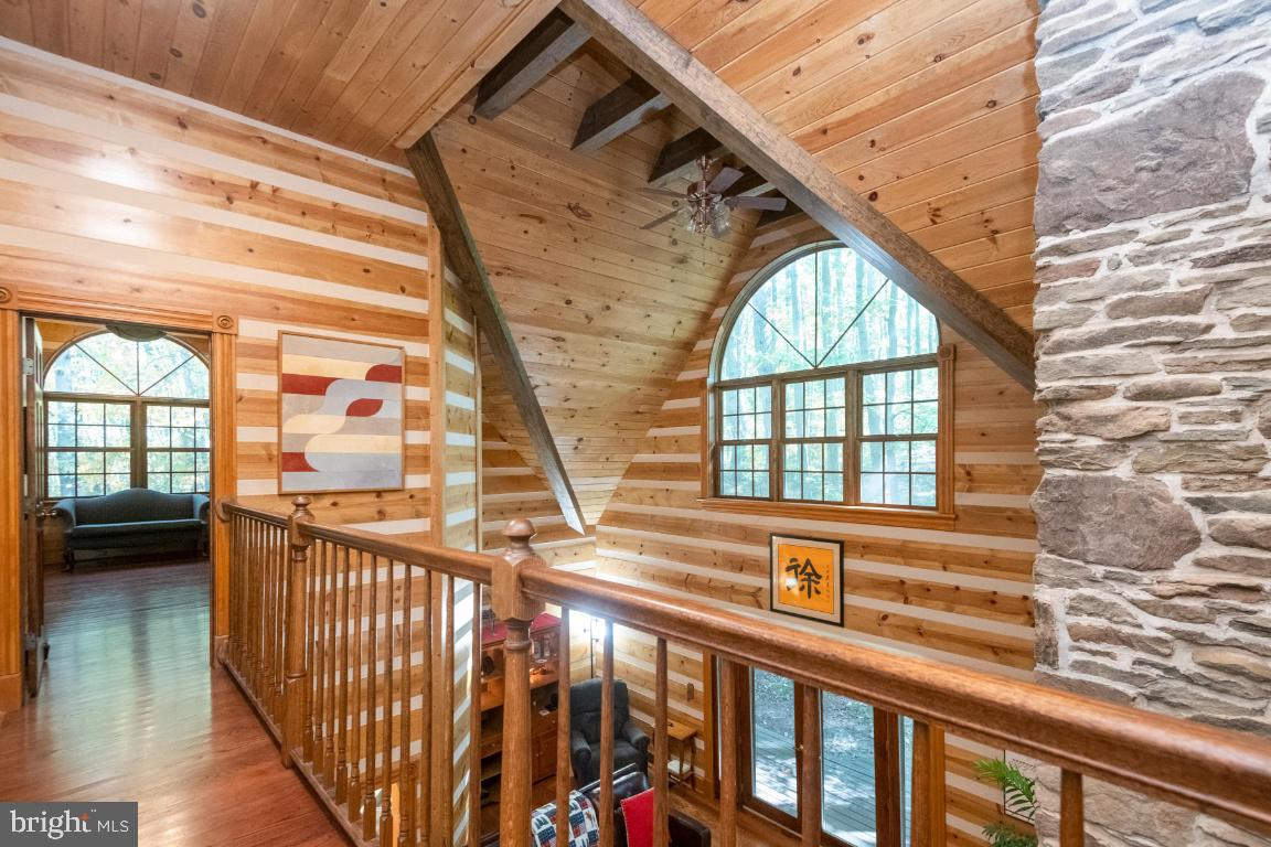 HIDDEN VALLEY - Residential