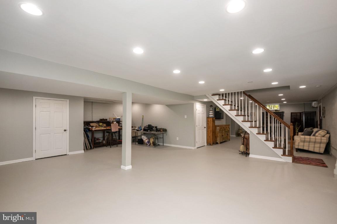 HIDDEN VALLEY - Residential