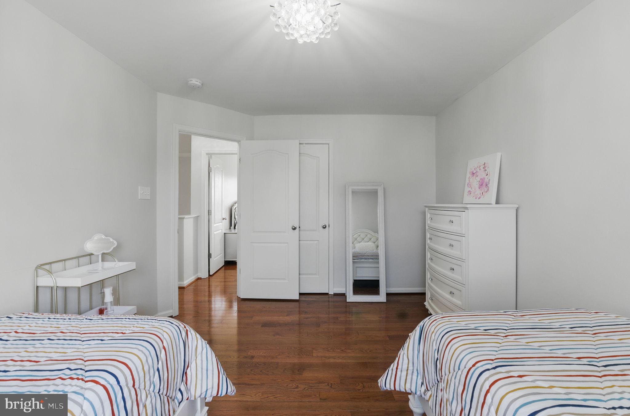 MAPLE VALLEY ESTATES - Residential