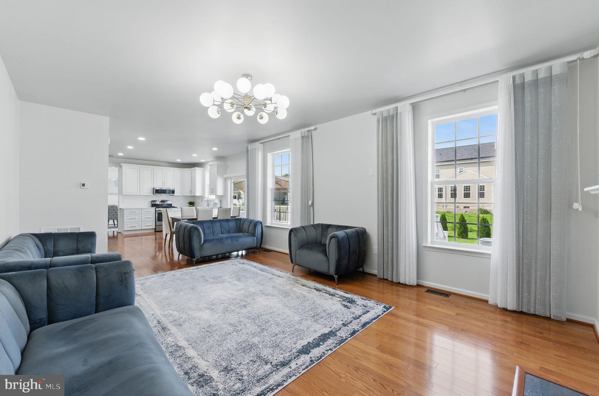 MAPLE VALLEY ESTATES - Residential