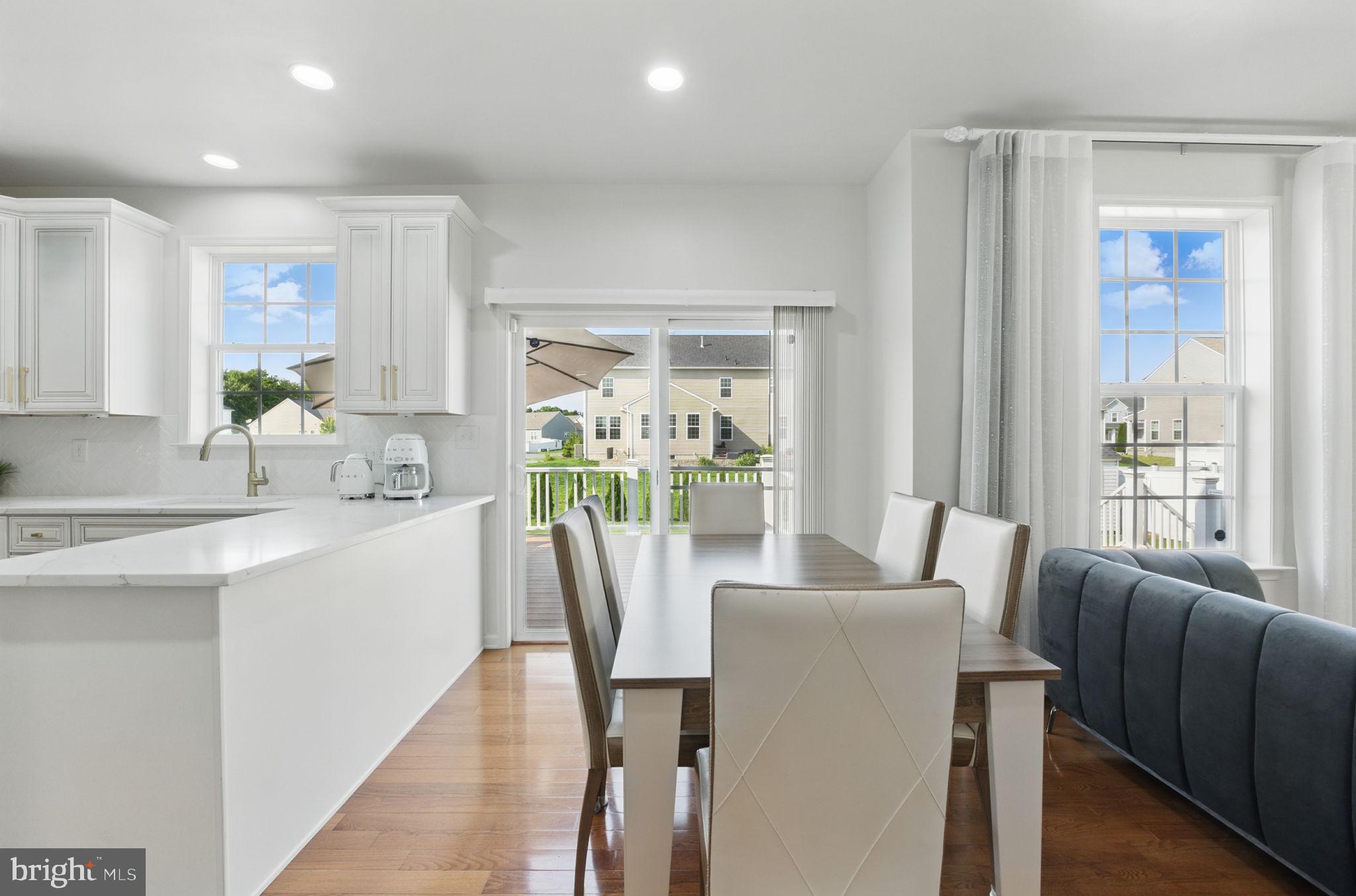 MAPLE VALLEY ESTATES - Residential