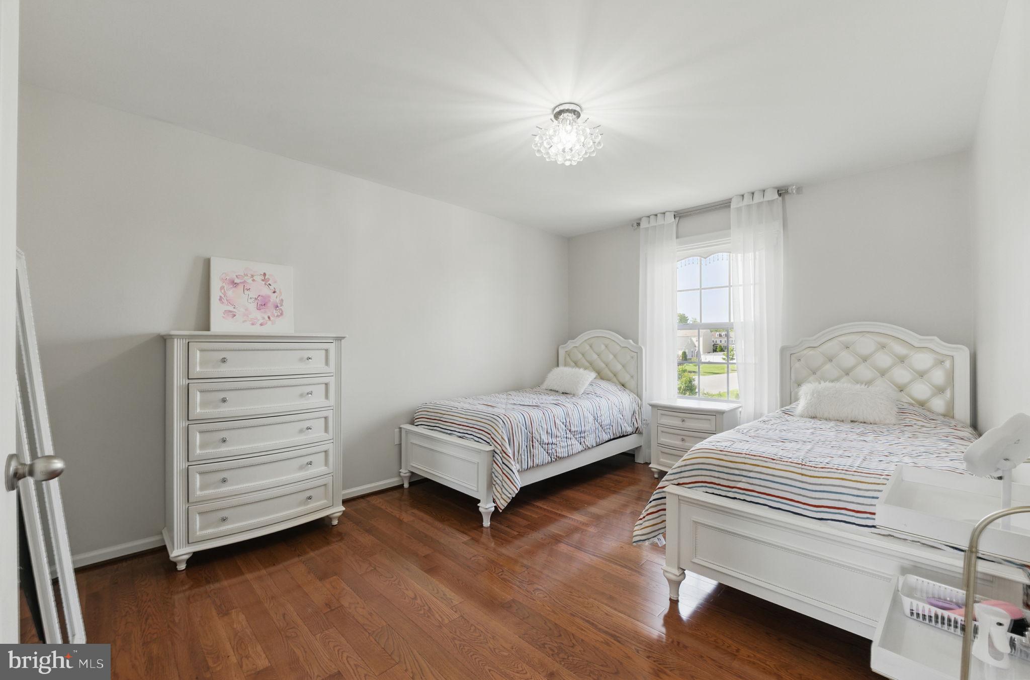 MAPLE VALLEY ESTATES - Residential