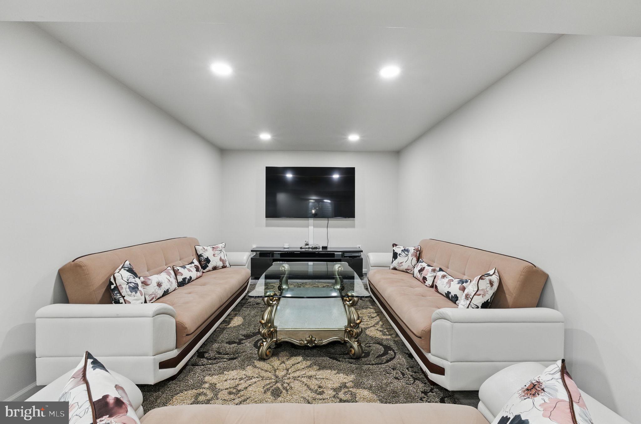 MAPLE VALLEY ESTATES - Residential