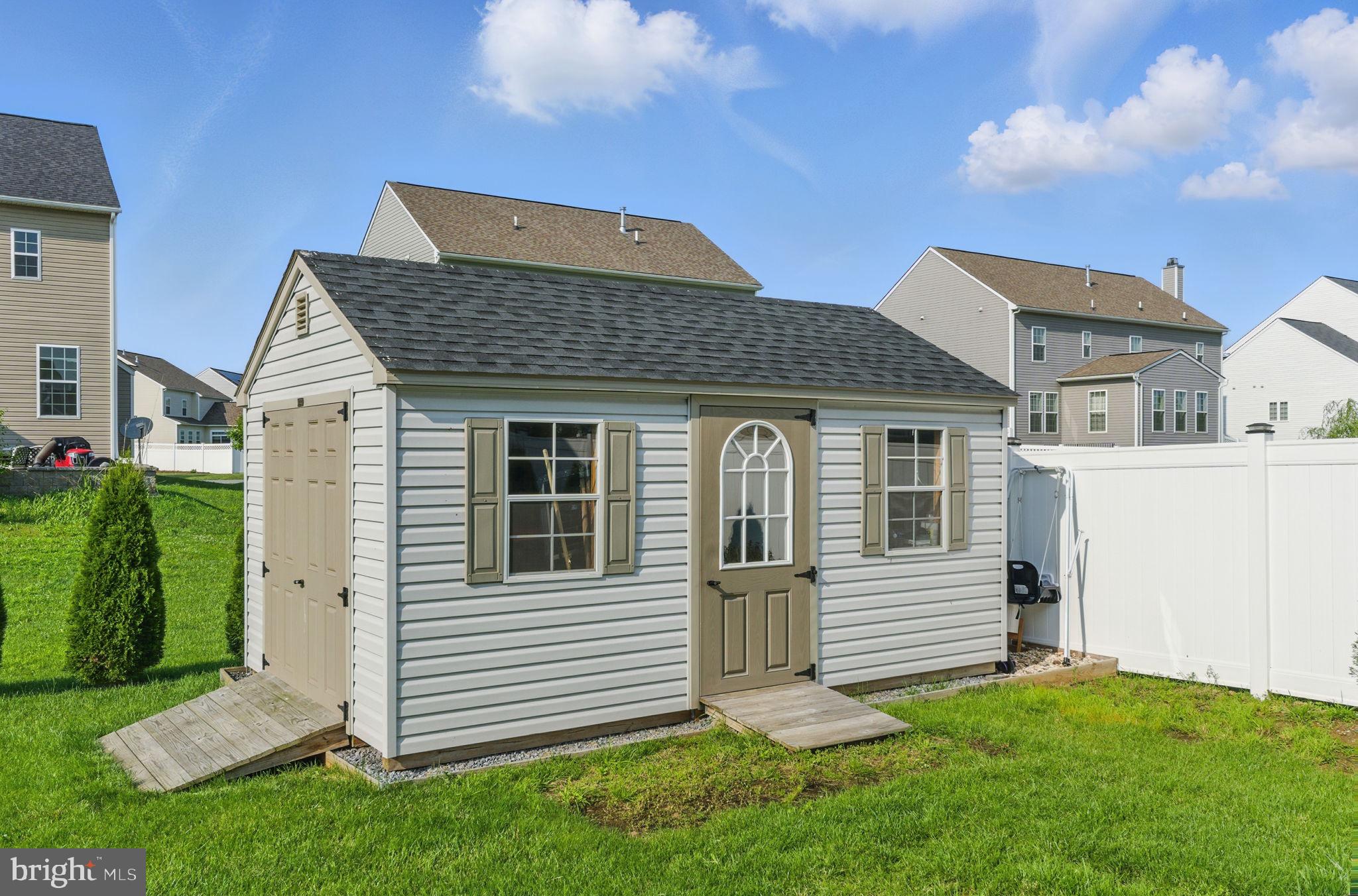 MAPLE VALLEY ESTATES - Residential