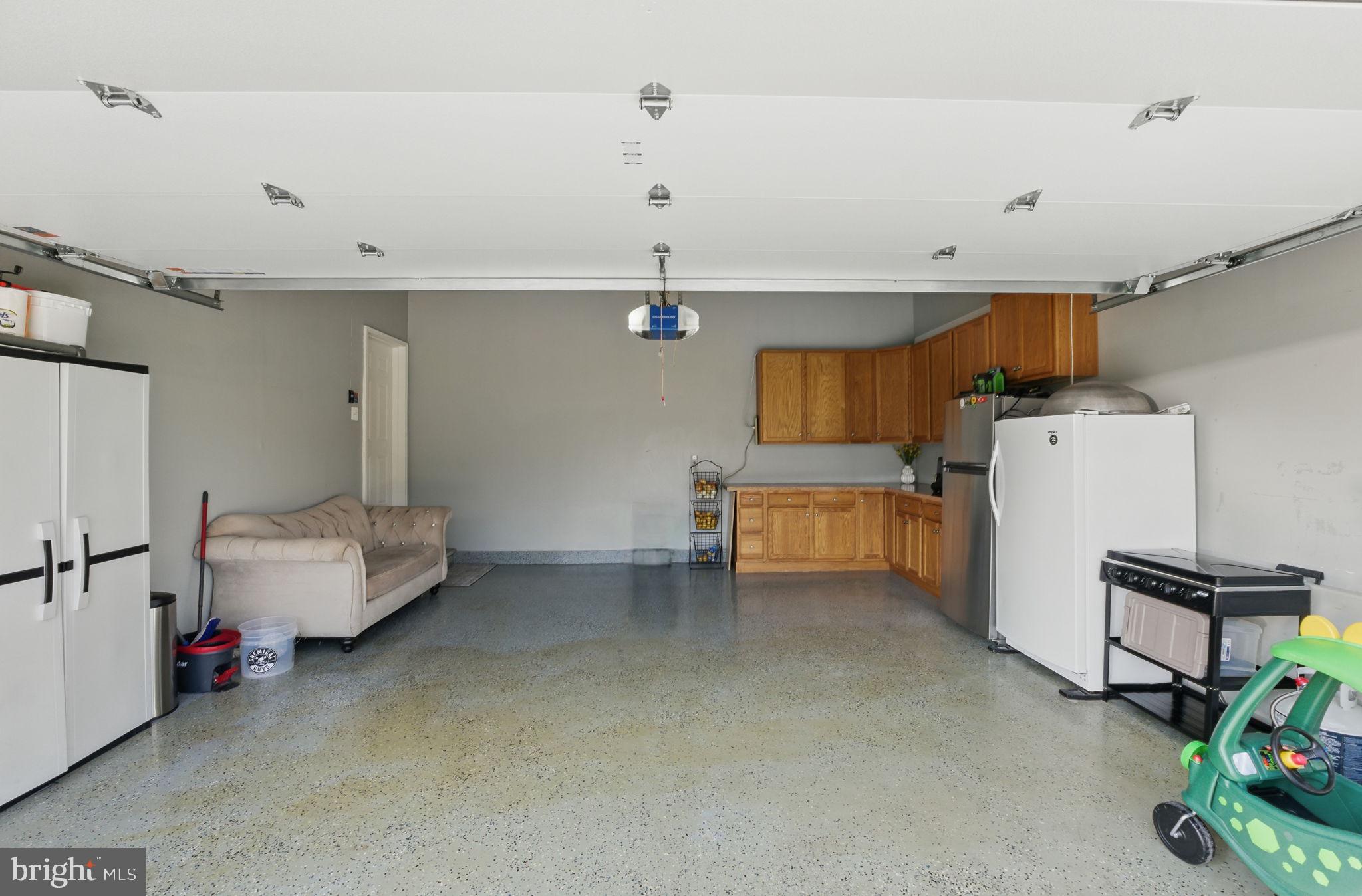 MAPLE VALLEY ESTATES - Residential