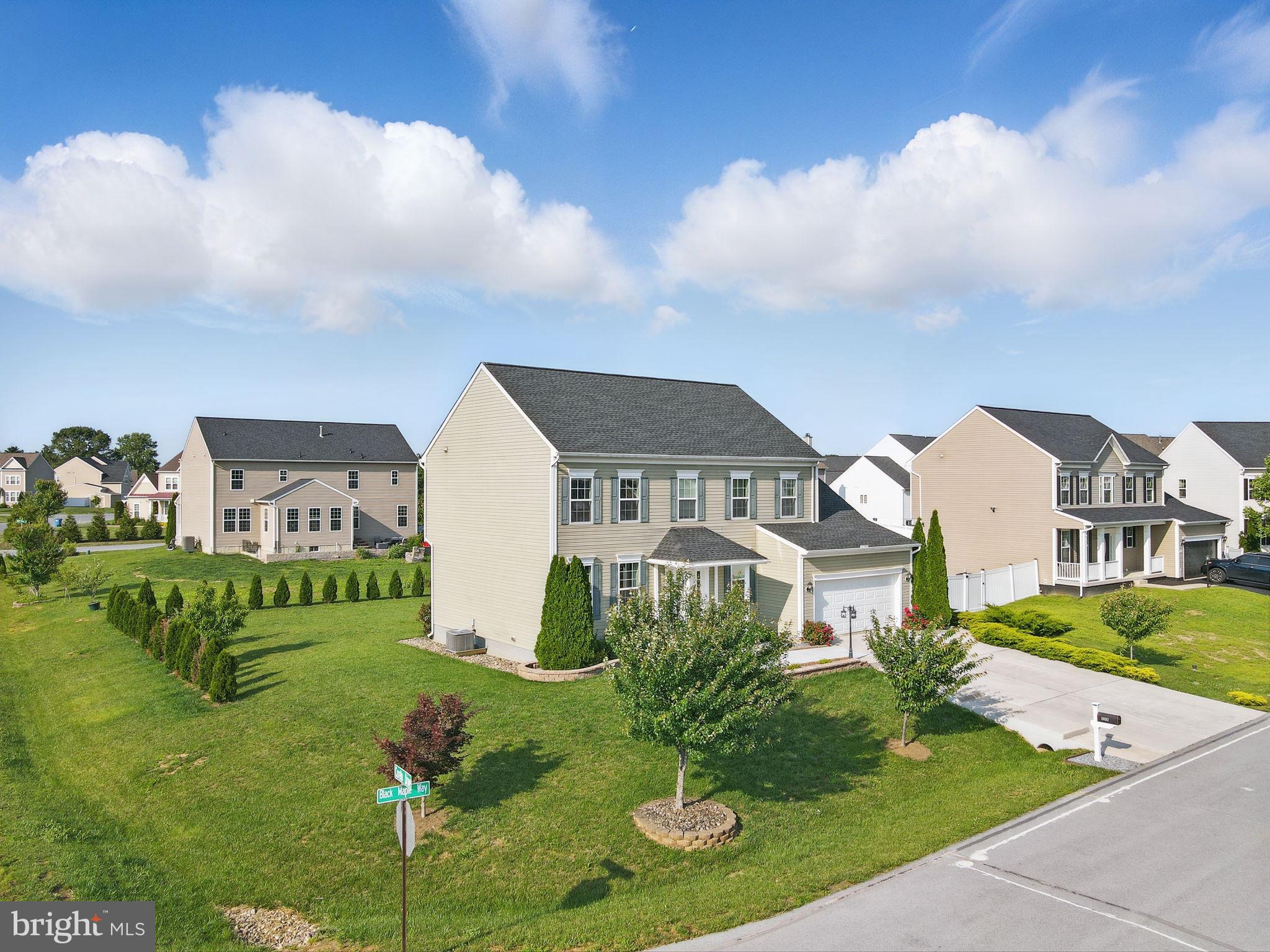 MAPLE VALLEY ESTATES - Residential