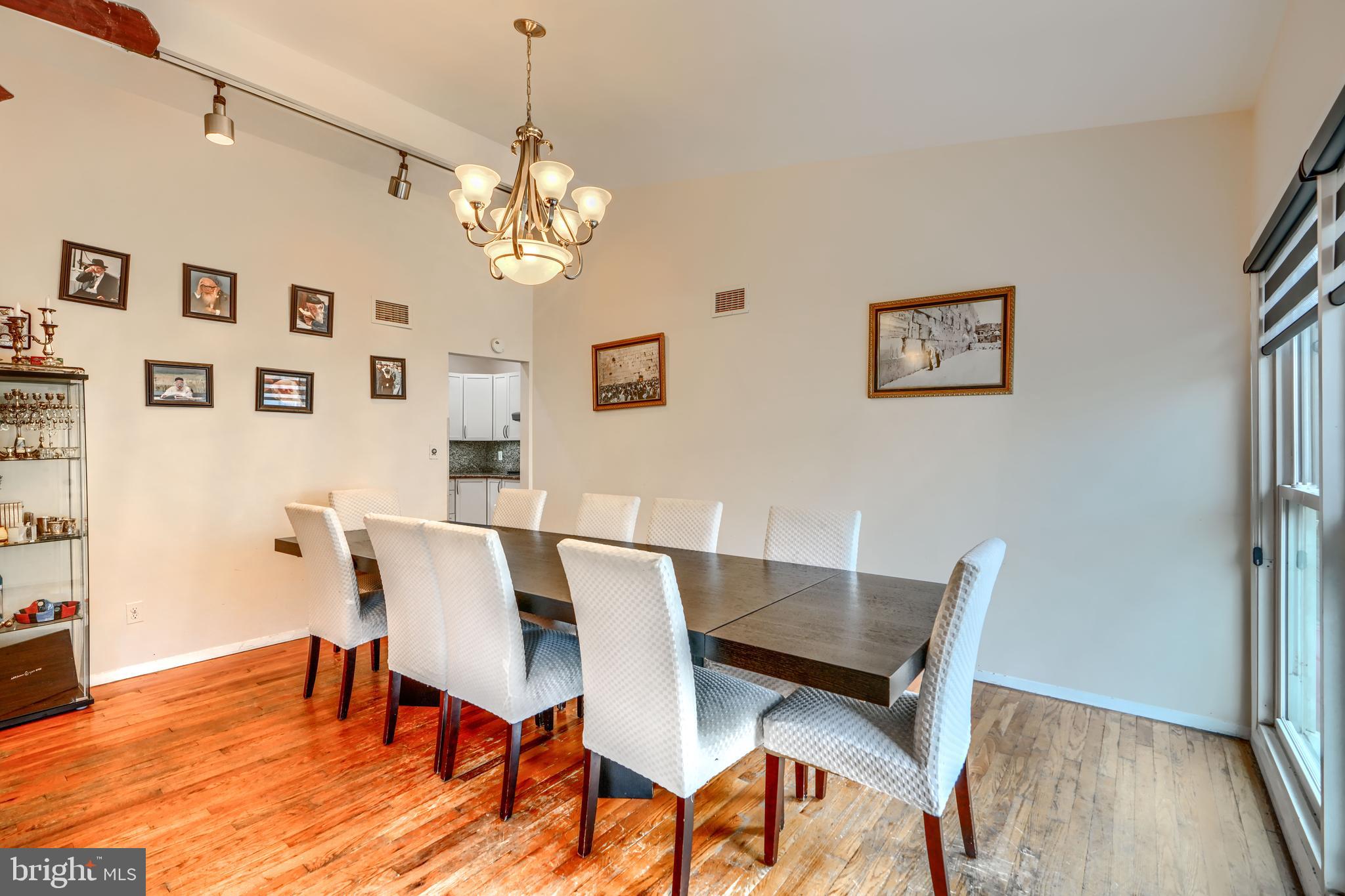 SUMMIT PARK - Residential