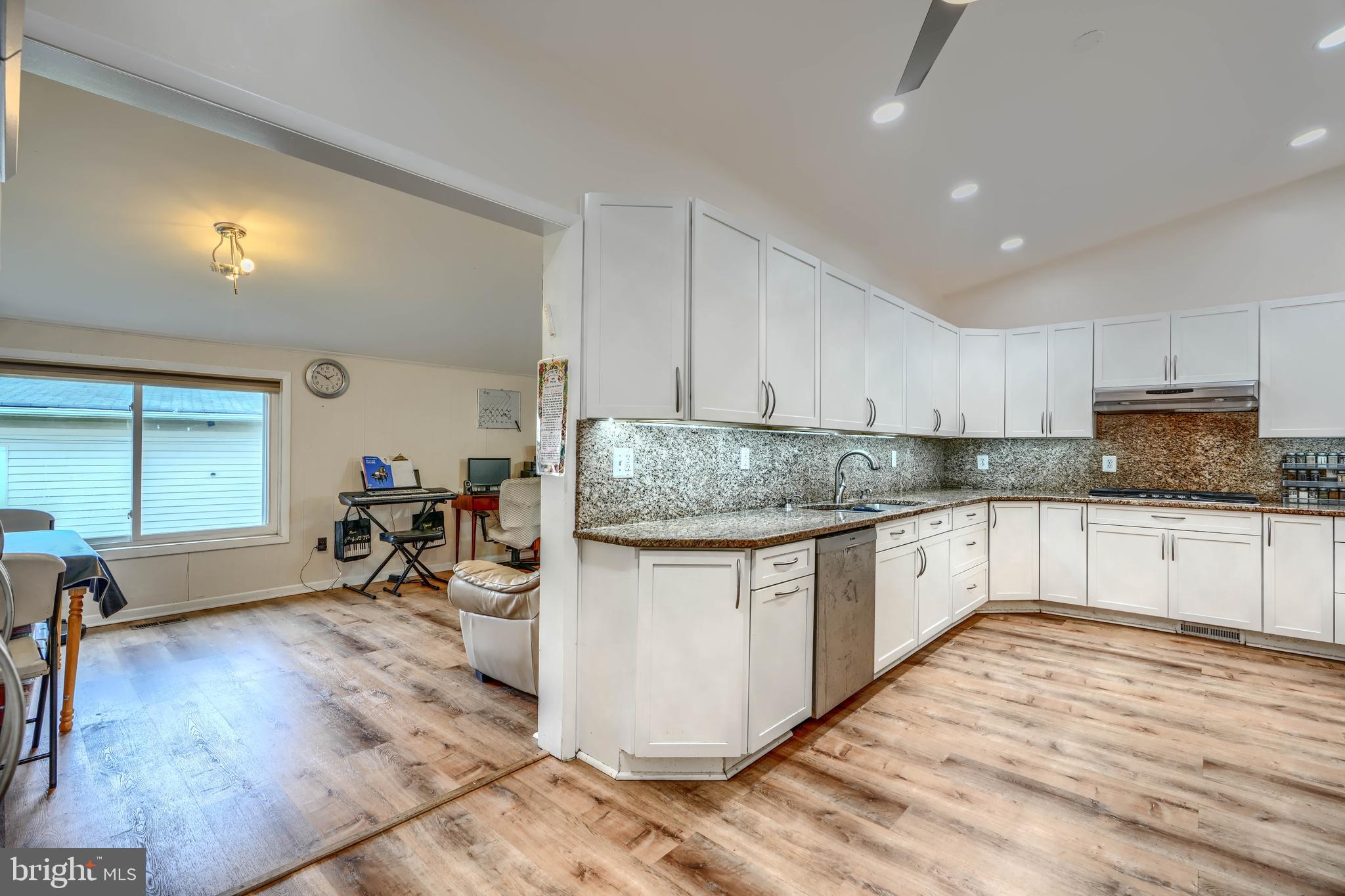 SUMMIT PARK - Residential