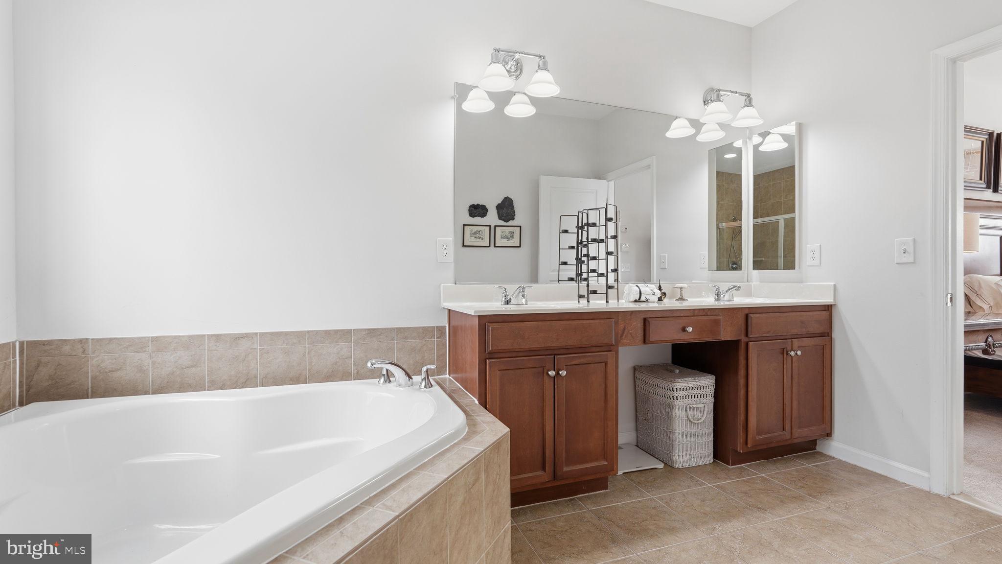 OCCOQUAN LANDING - Residential