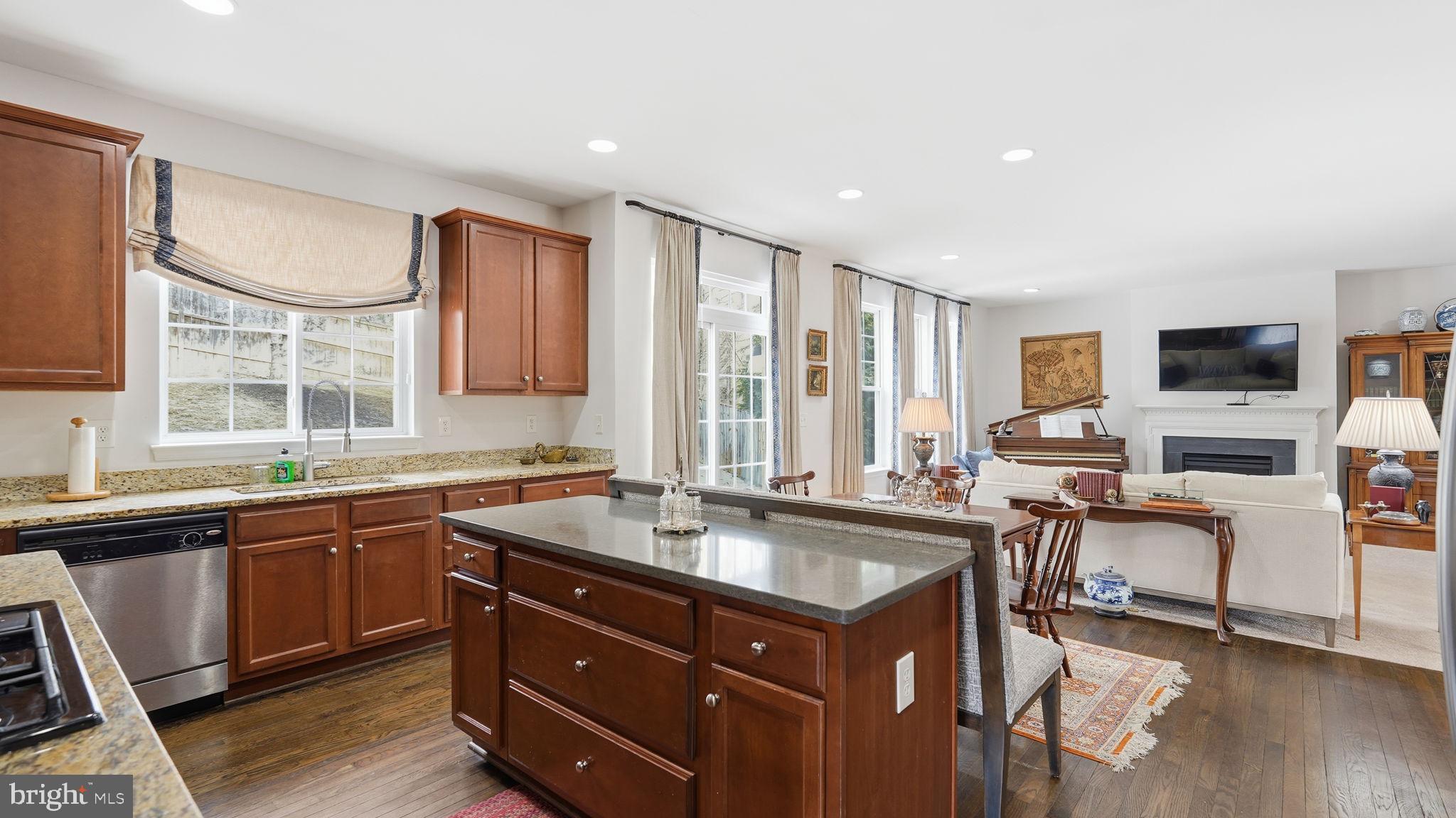 OCCOQUAN LANDING - Residential