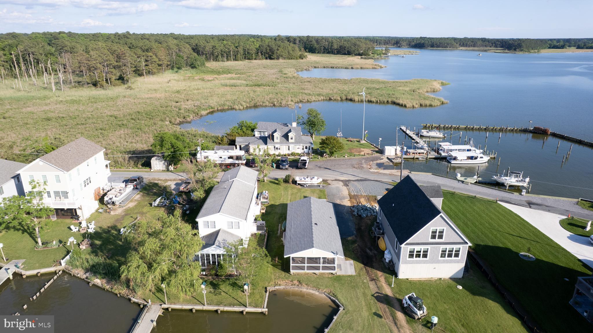 A Rare Gem on the Choptank River-Step into your dream retreat with this charming 3-bedroom, 1-bath cottage nestled in the heart of Green Point. This delightful home offers private boat mooring, a sandy beach, and breathtaking sunsets that paint the sky in hues of gold and crimson—right from your doorstep.
Enjoy world-class crabbing and fishing just steps away, or set sail for a quick boat ride to the nearby Hyatt Resort and a variety of renowned waterfront restaurants. Whether you're seeking a peaceful weekend escape or a vibrant summer haven, this property delivers the best of both worlds.
Priced to sell and brimming with potential, this rare waterfront opportunity won’t last long. Come experience the magic of riverfront living—schedule your private tour today!