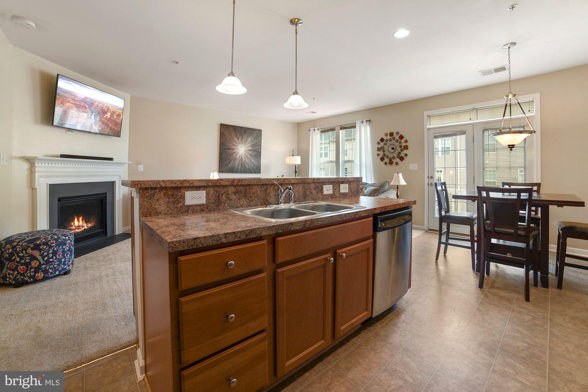 STONEY RUN VILLAGE - Residential