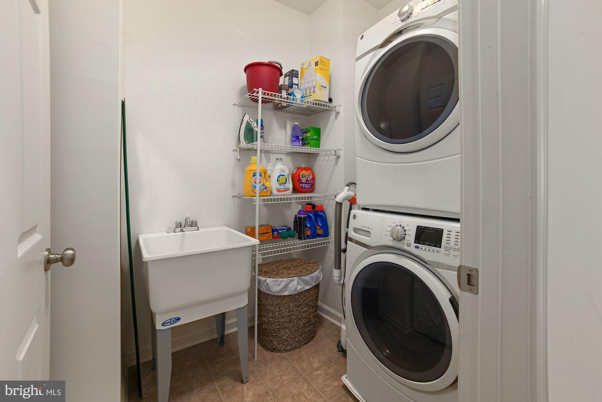 STONEY RUN VILLAGE - Residential