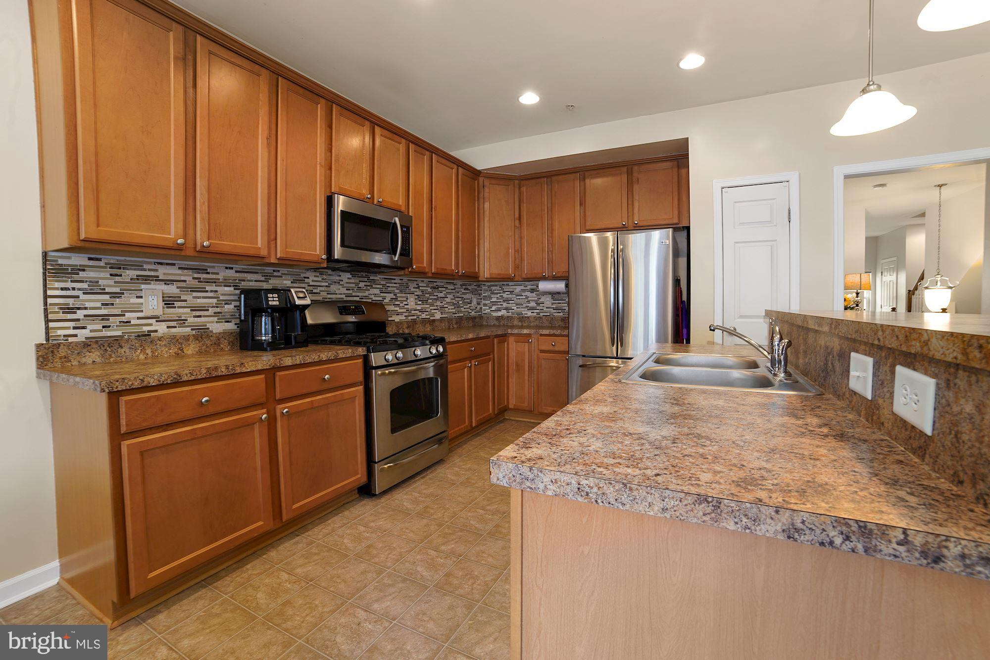 STONEY RUN VILLAGE - Residential