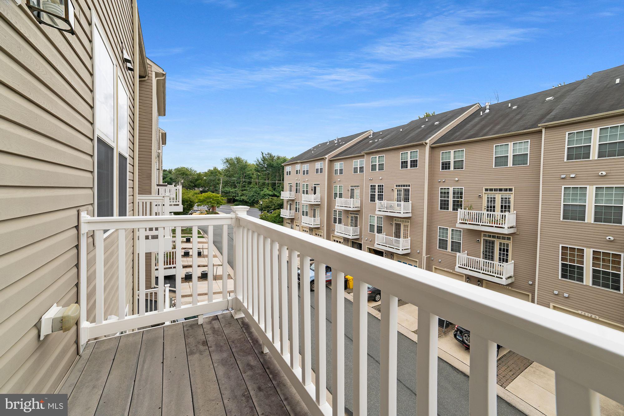 STONEY RUN VILLAGE - Residential