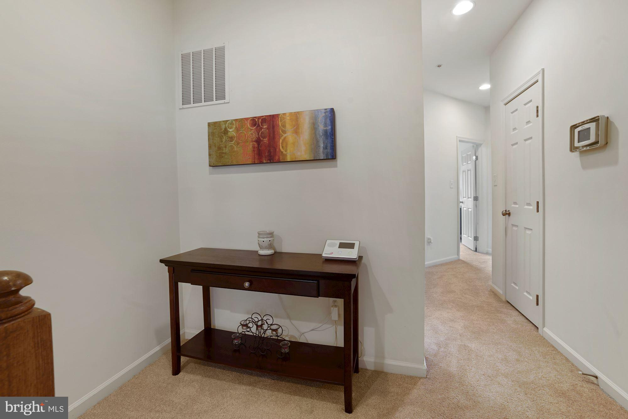 STONEY RUN VILLAGE - Residential