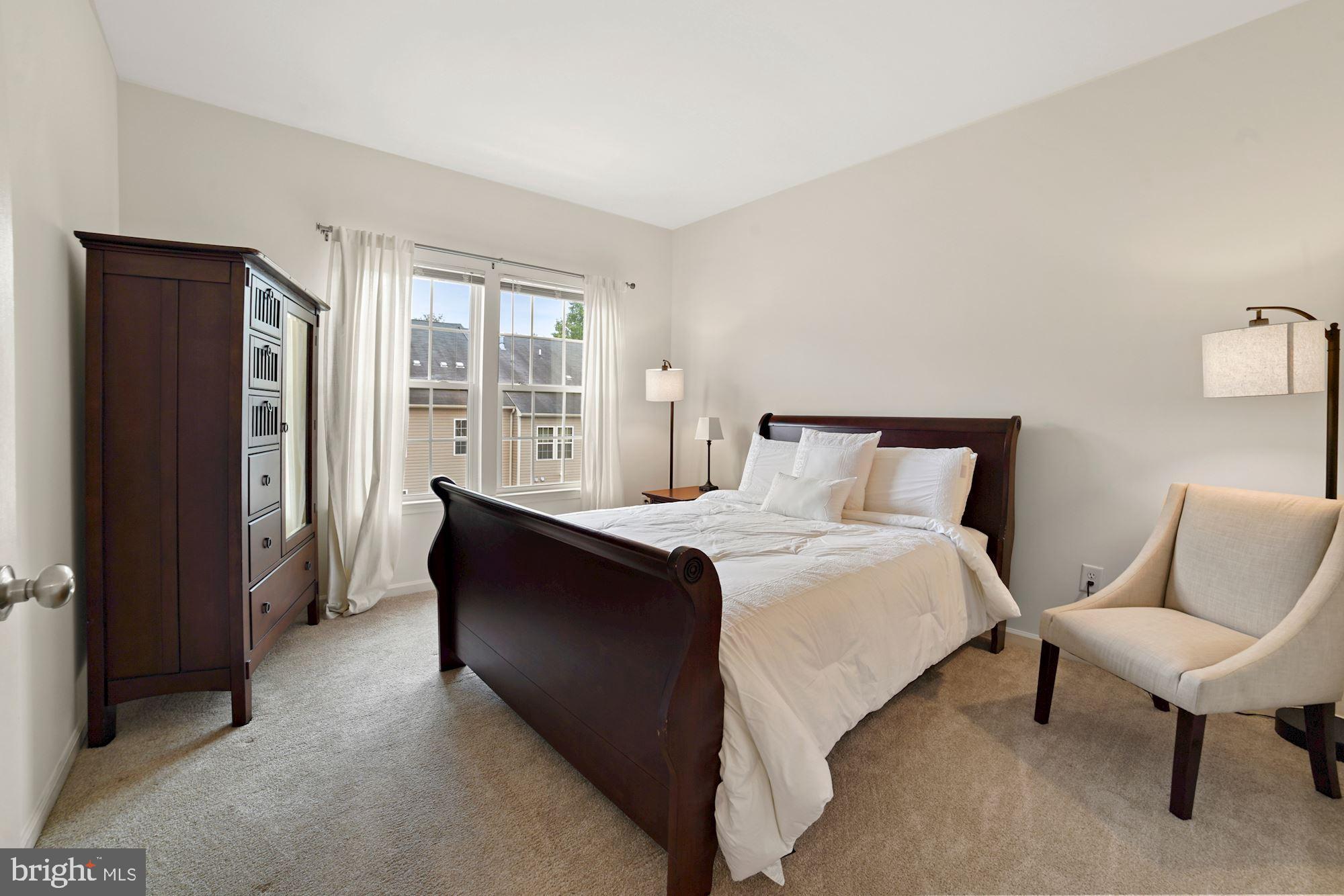 STONEY RUN VILLAGE - Residential