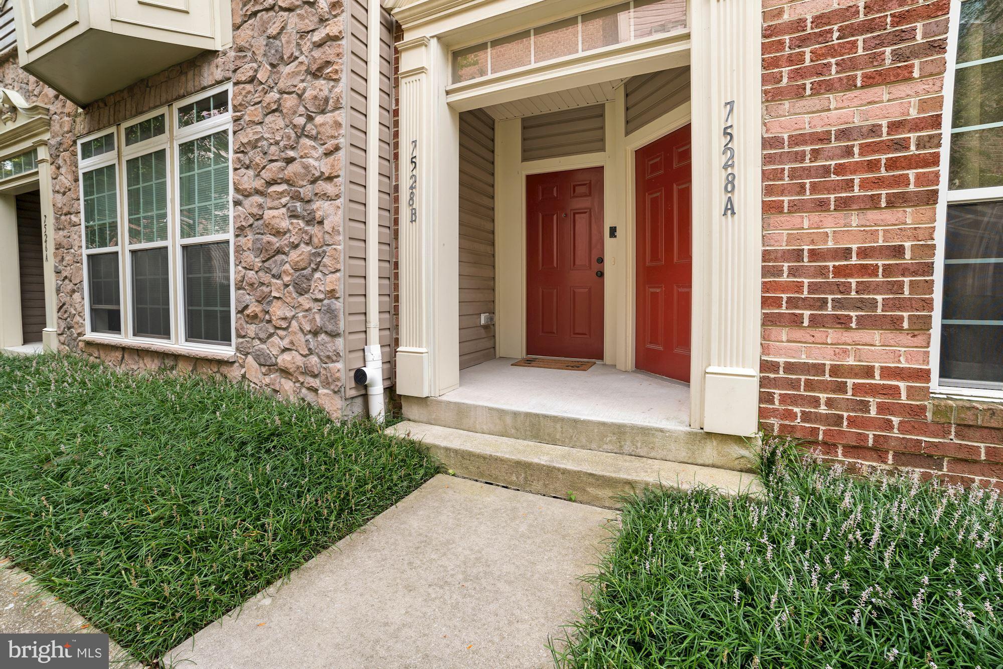 STONEY RUN VILLAGE - Residential