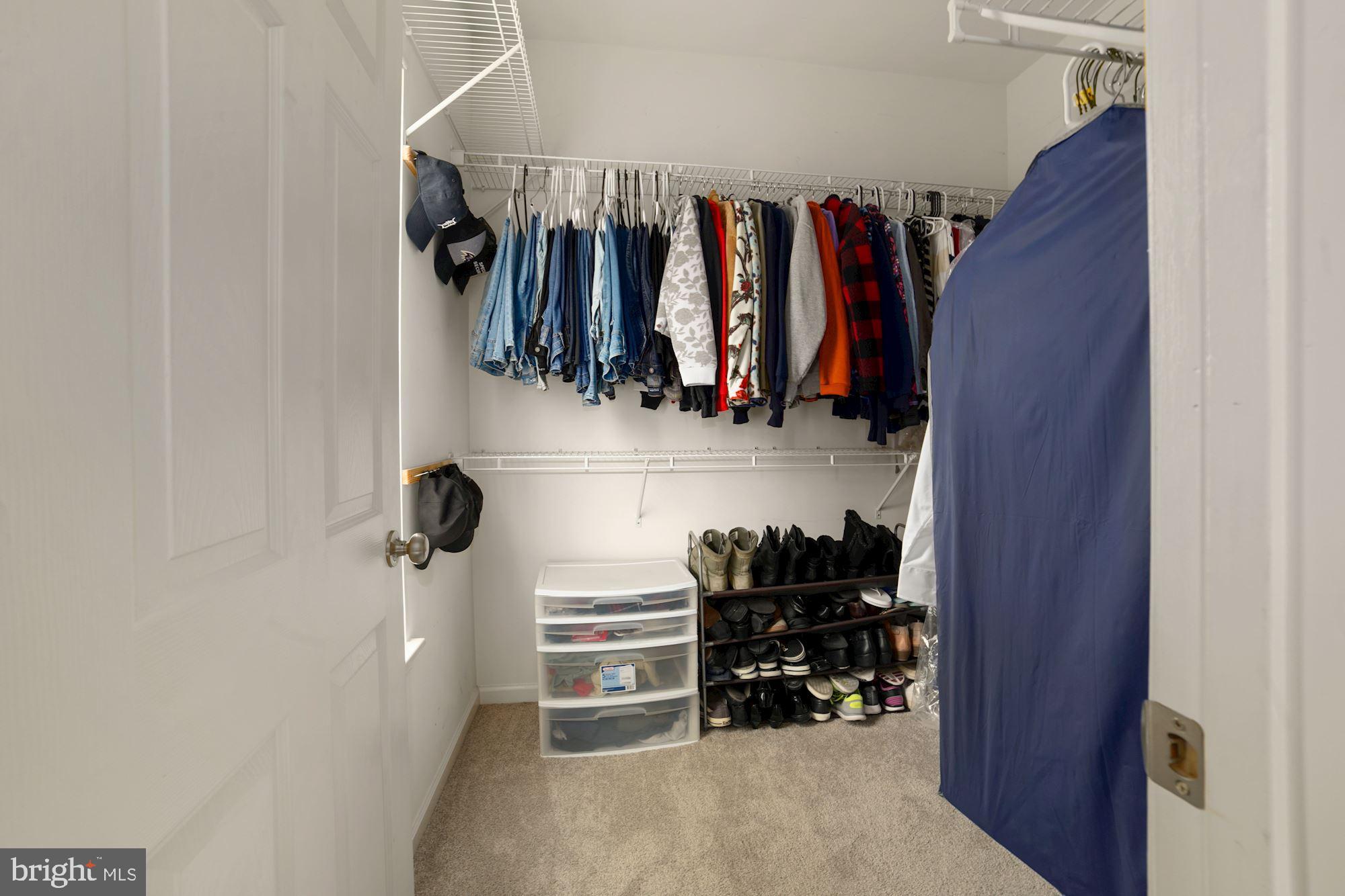 STONEY RUN VILLAGE - Residential