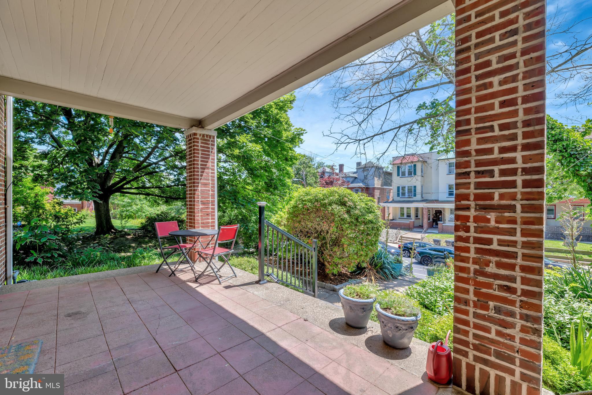 817 N HARRISON STREET