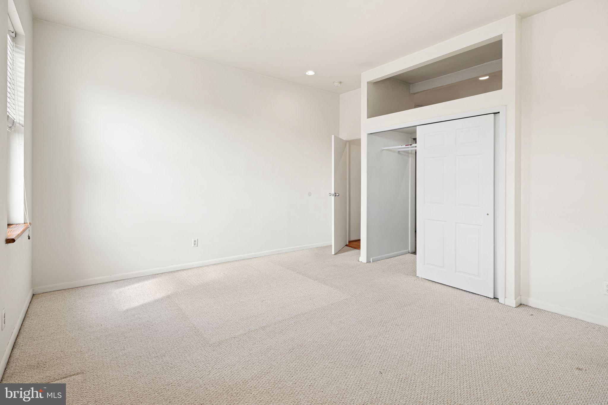 FAIRMOUNT - Residential Lease