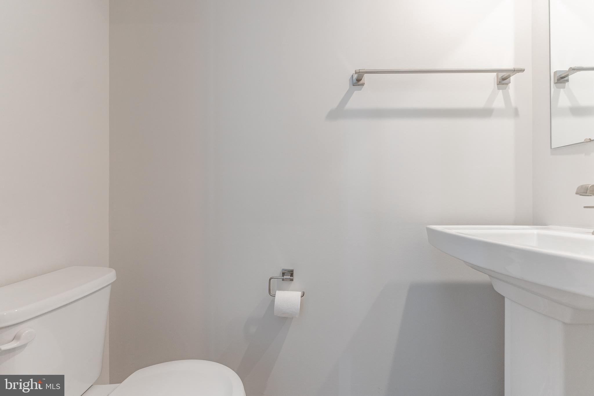 MAPLEVIEW - Residential Lease