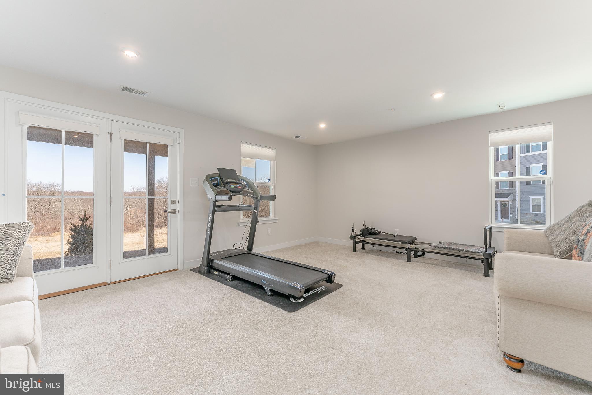 MAPLEVIEW - Residential Lease