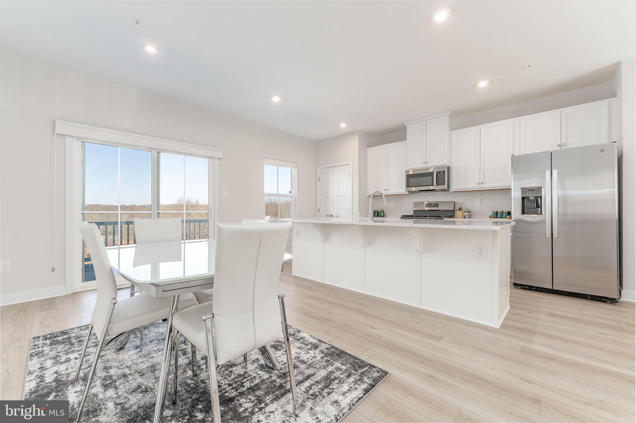 MAPLEVIEW - Residential Lease