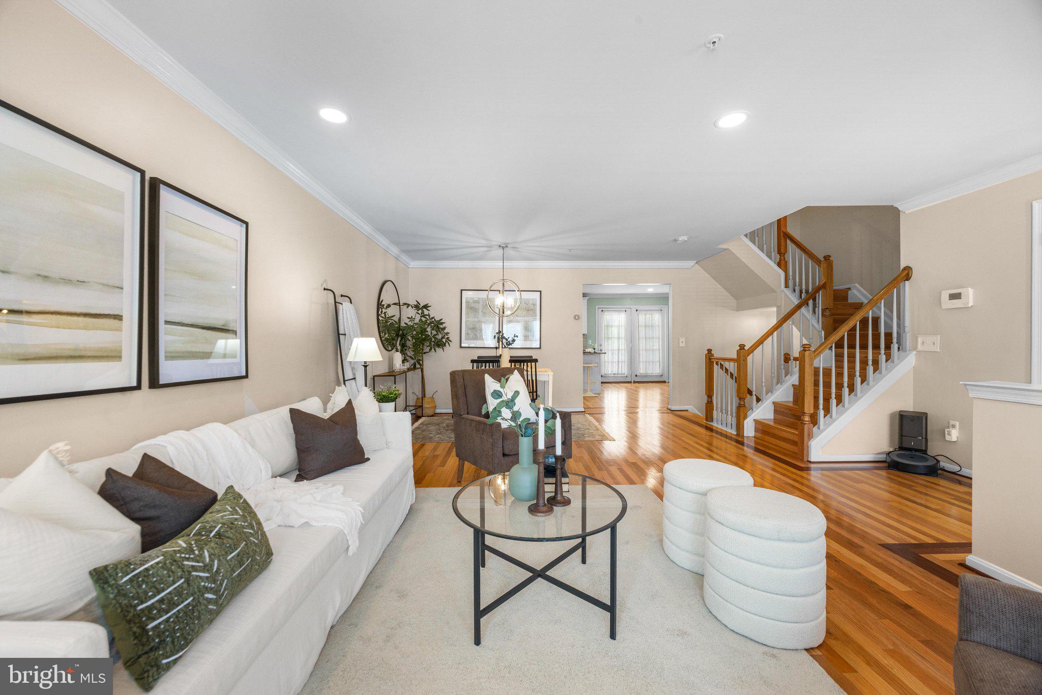 9406 GEORGIAN WAY