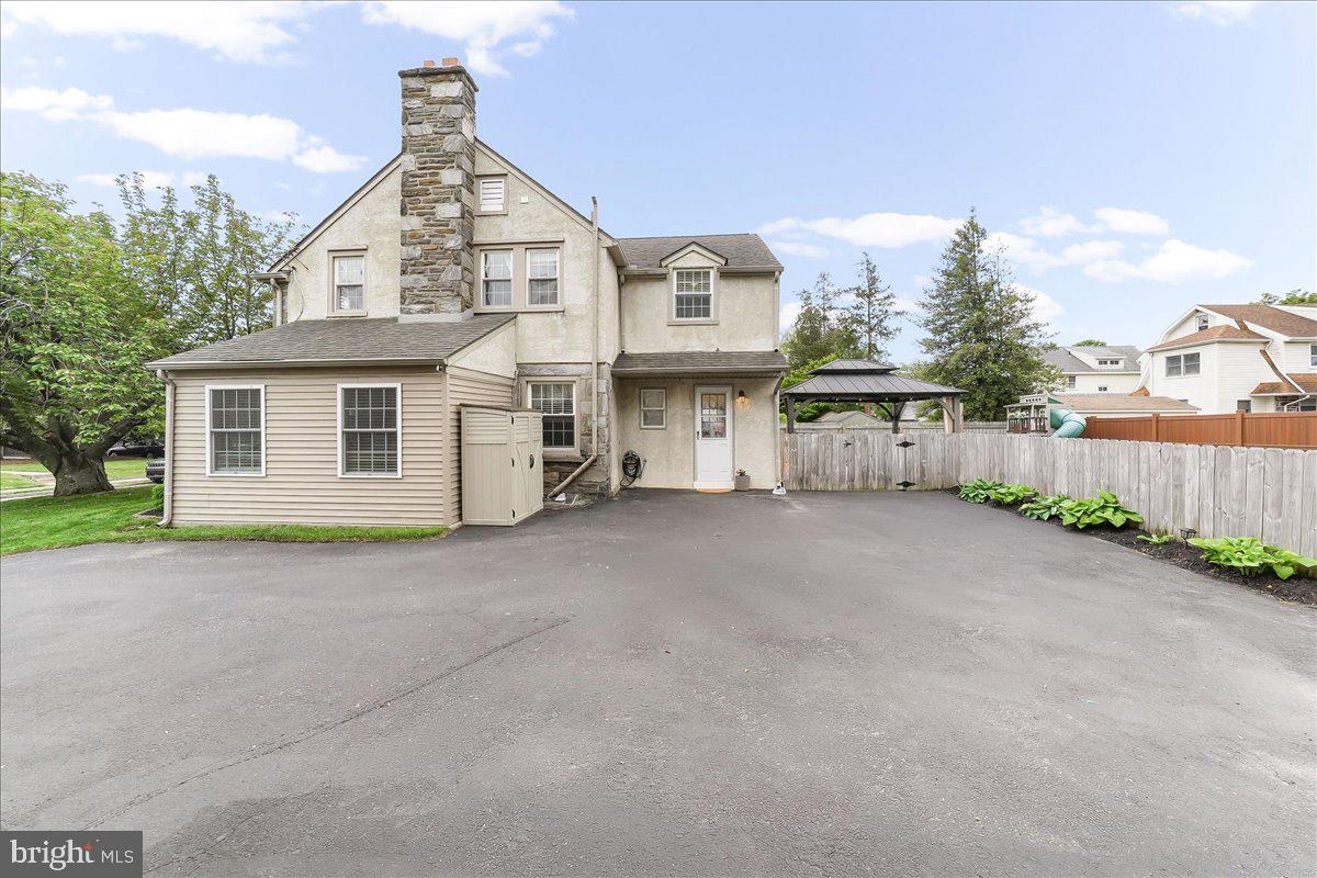 ARONIMINK - Residential