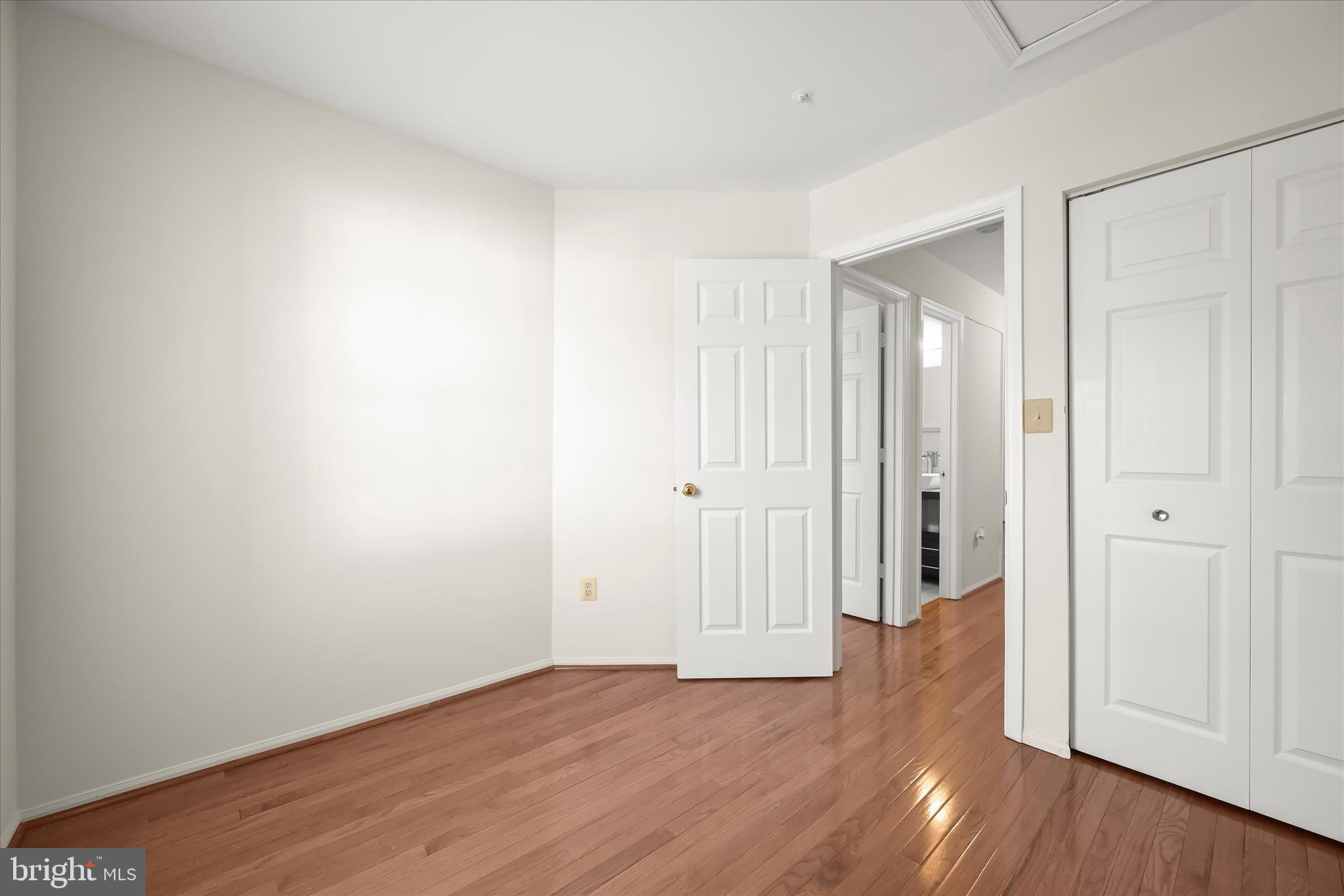 WESTLAKE - Residential