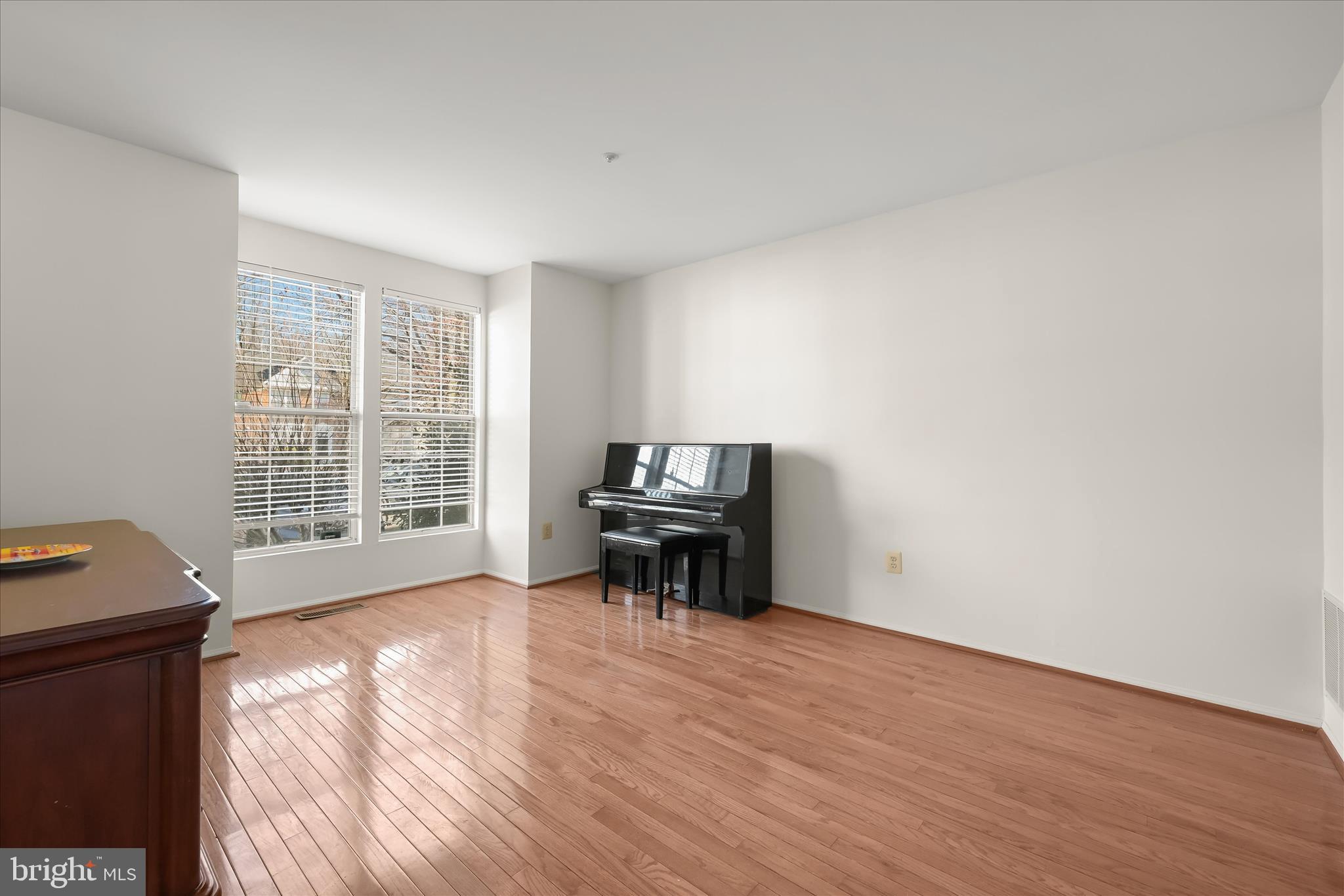 WESTLAKE - Residential