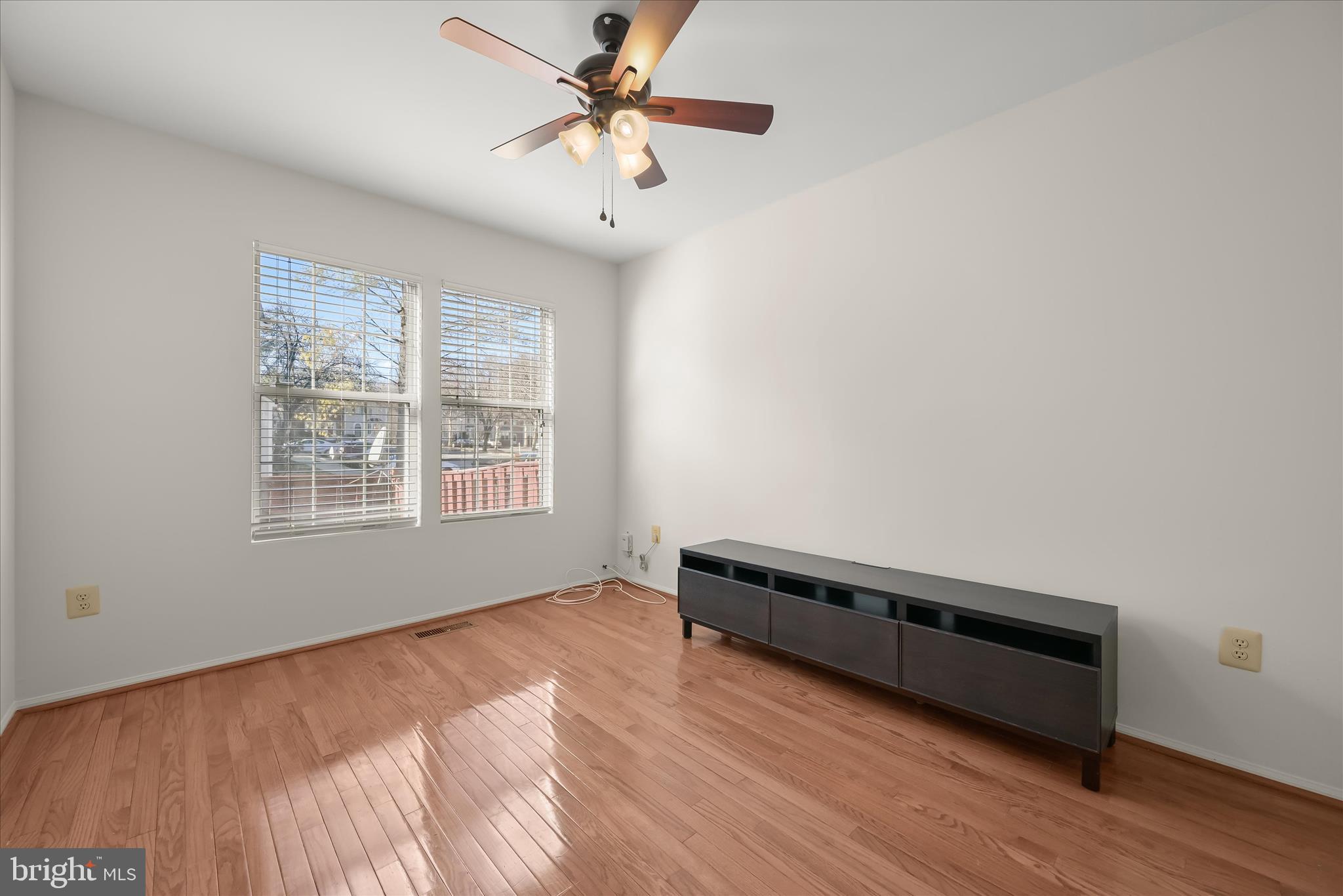 WESTLAKE - Residential