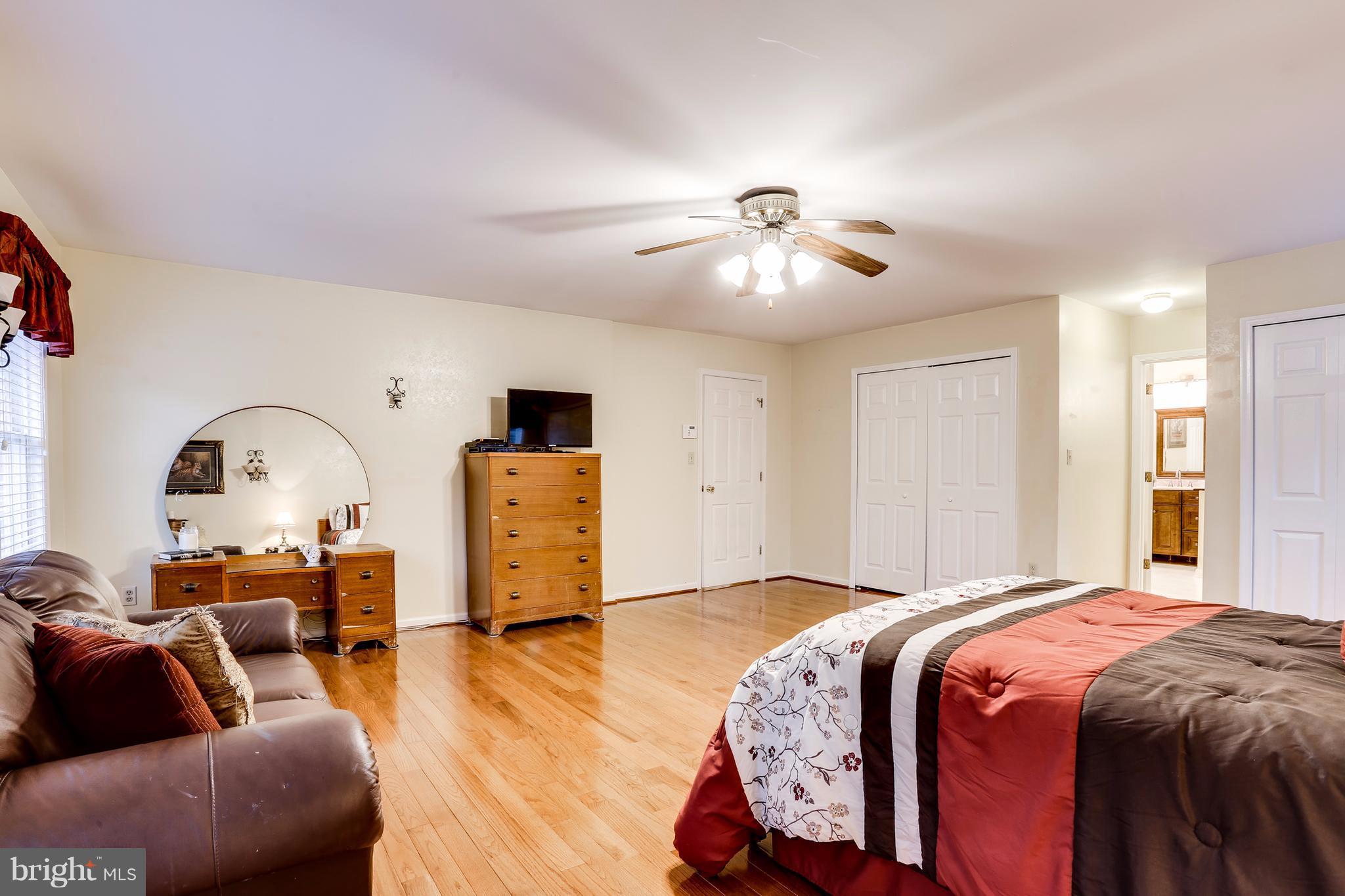 VILLAGE OF HICKORY RIDGE - Residential