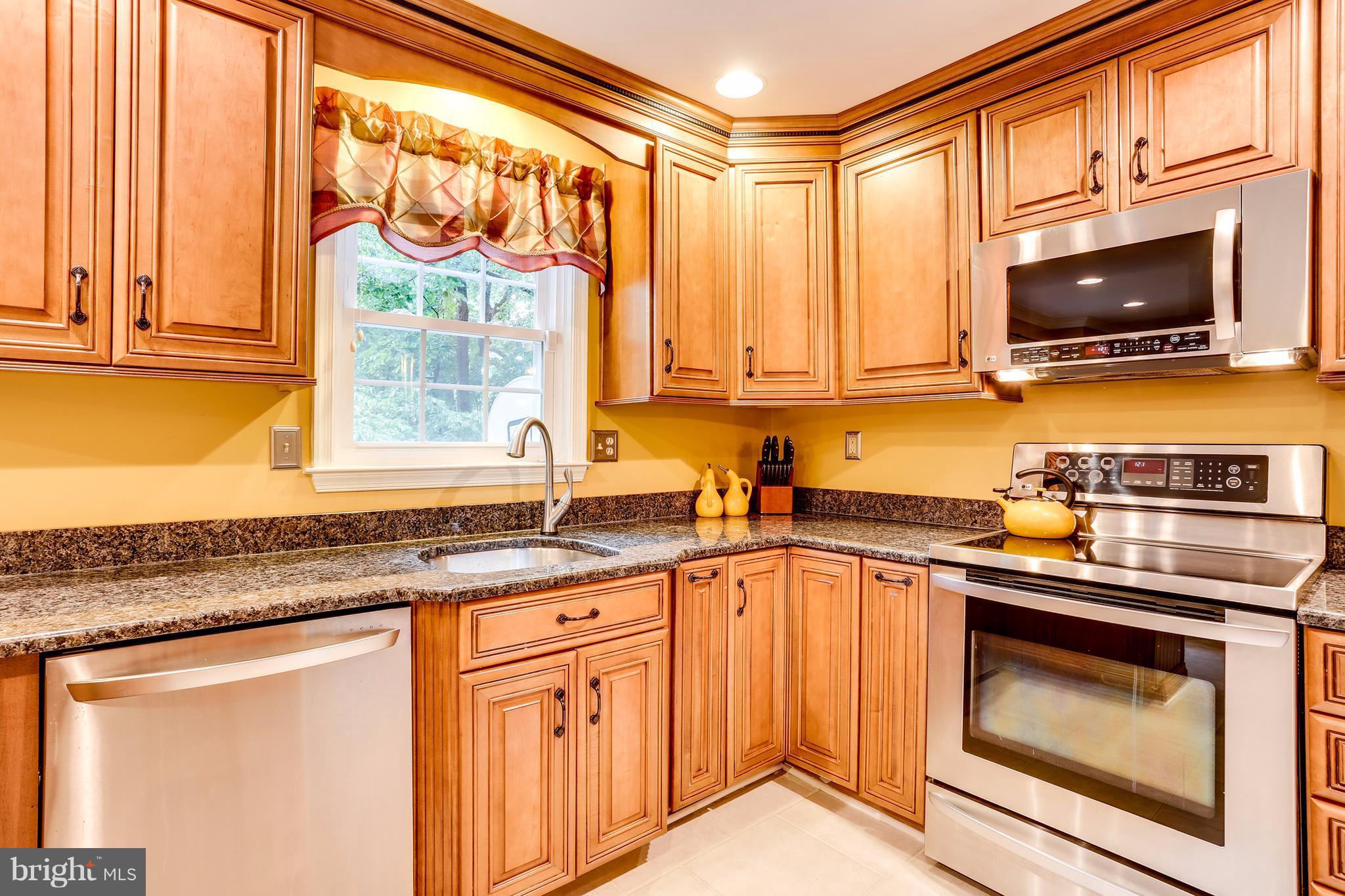 VILLAGE OF HICKORY RIDGE - Residential