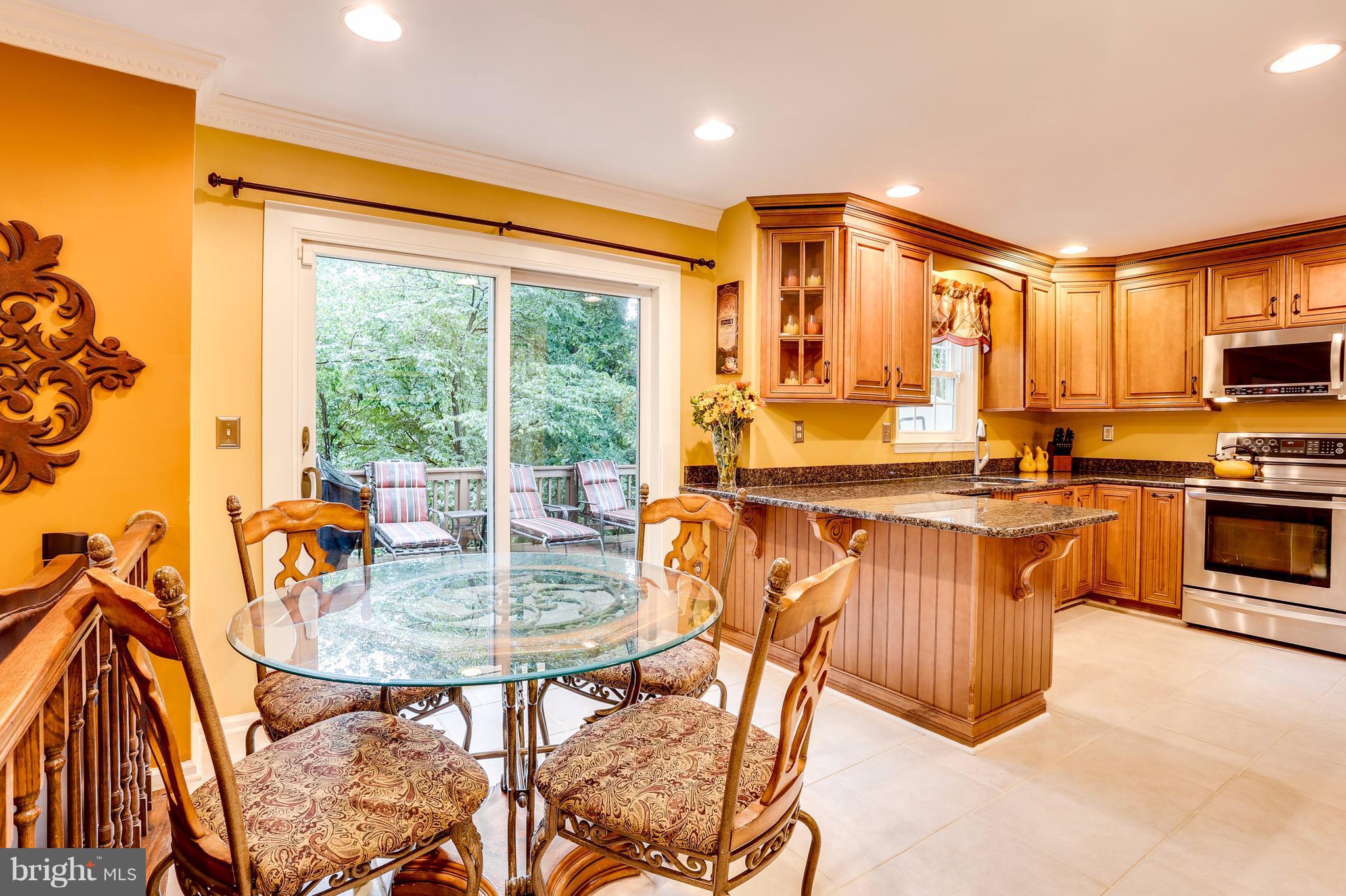 VILLAGE OF HICKORY RIDGE - Residential