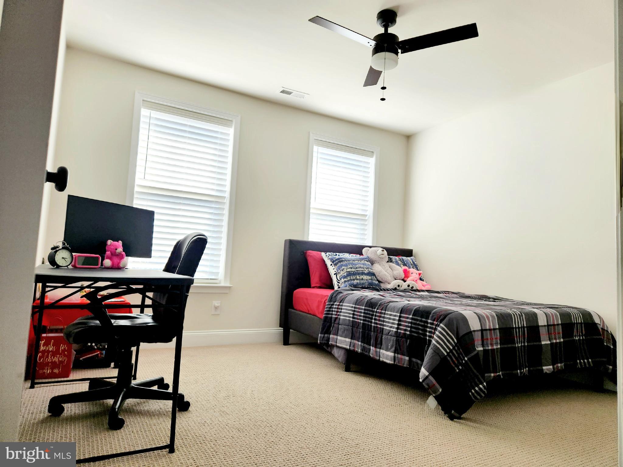 VILLAGES AT CHESTER SPRINGS - Residential Lease