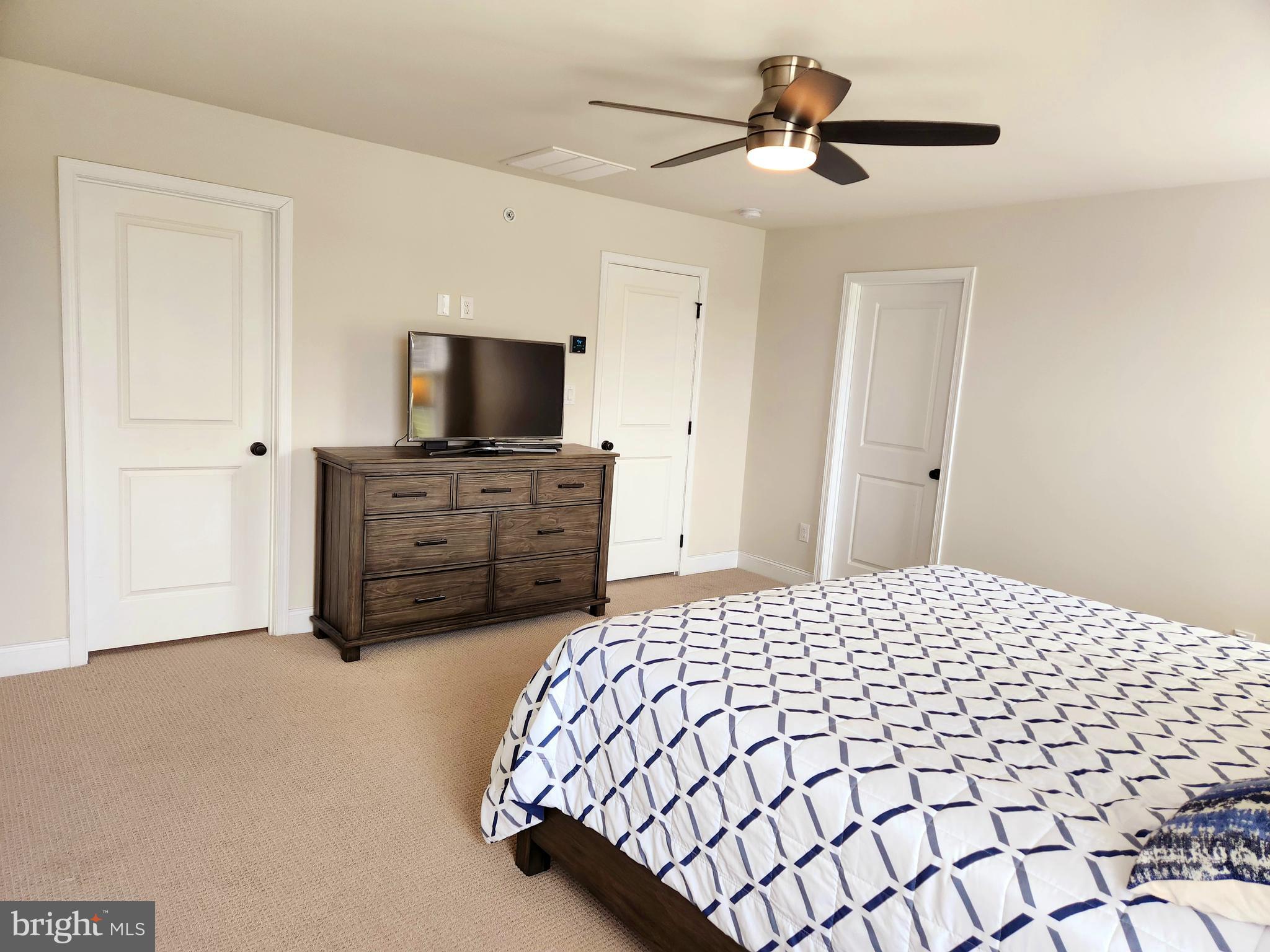 VILLAGES AT CHESTER SPRINGS - Residential Lease