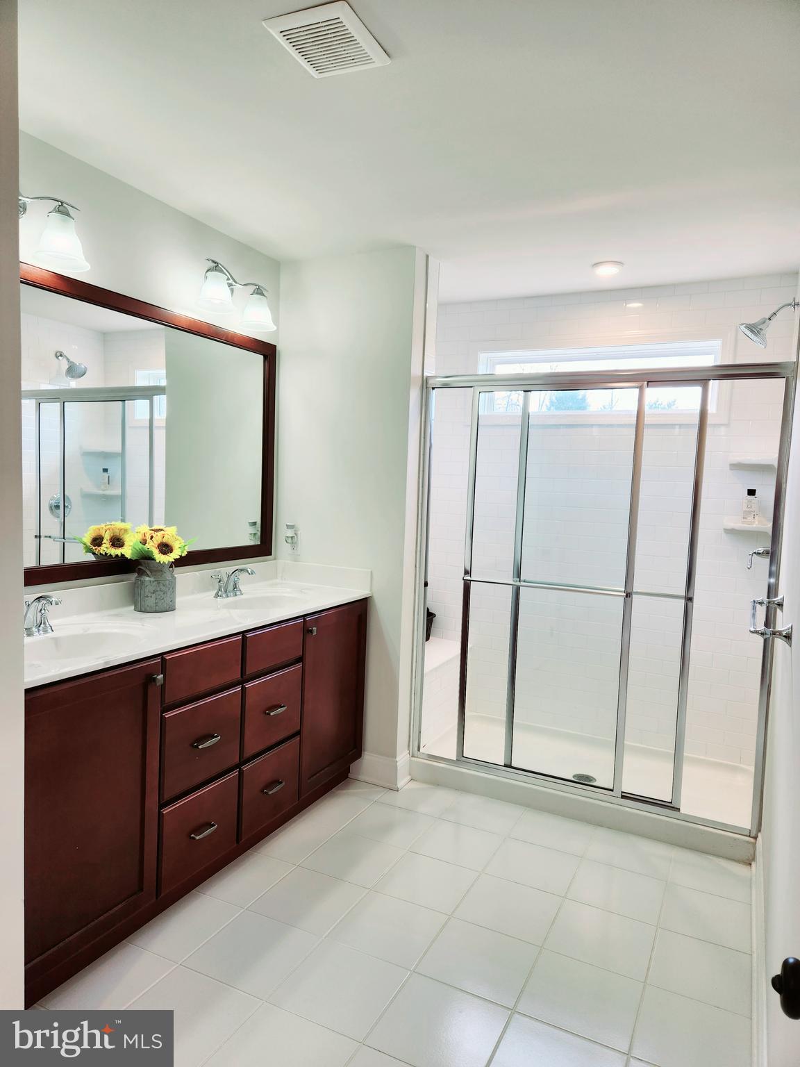 VILLAGES AT CHESTER SPRINGS - Residential Lease