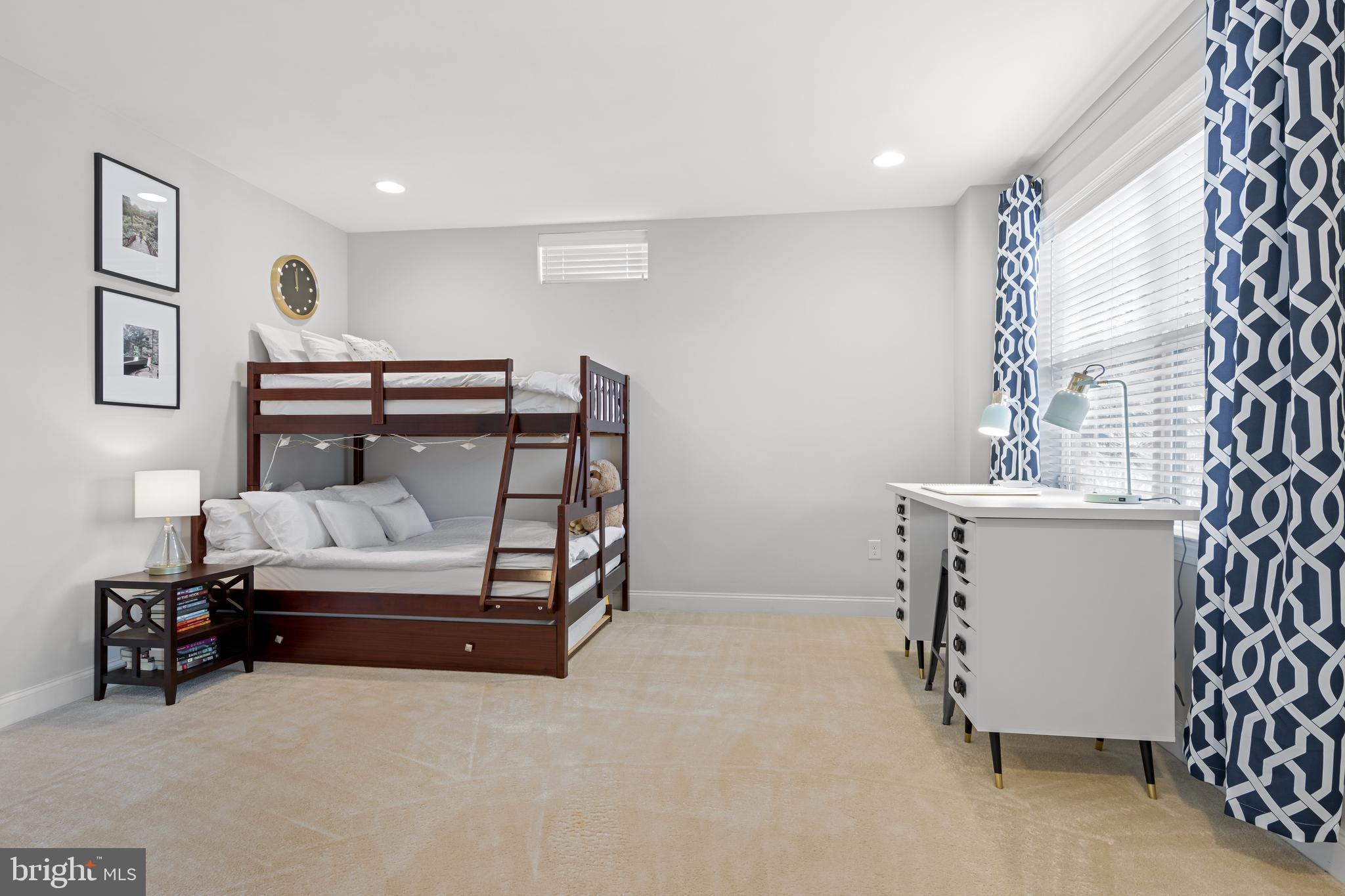 PRESERVEATSQUIRECHEY - Residential