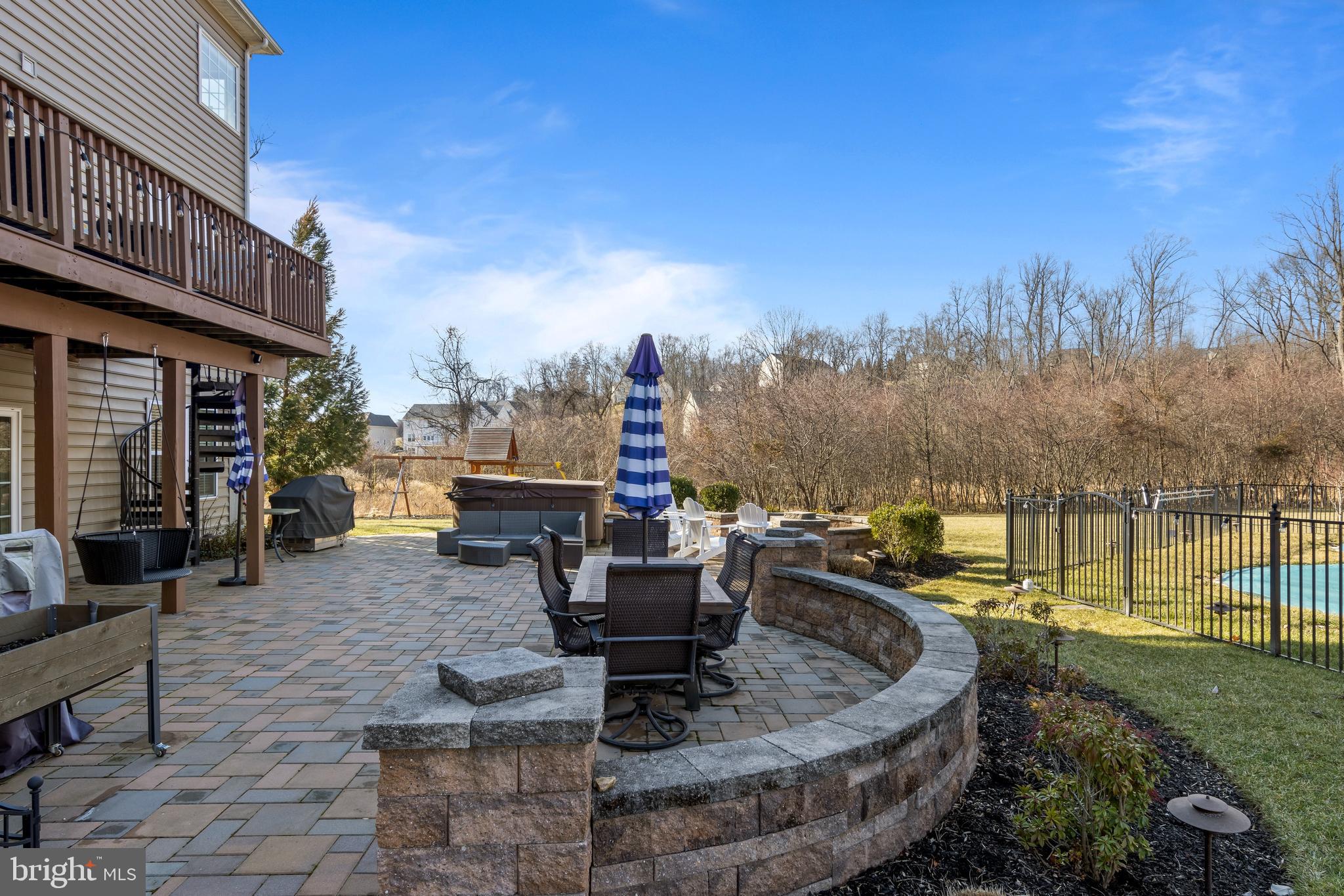 PRESERVEATSQUIRECHEY - Residential