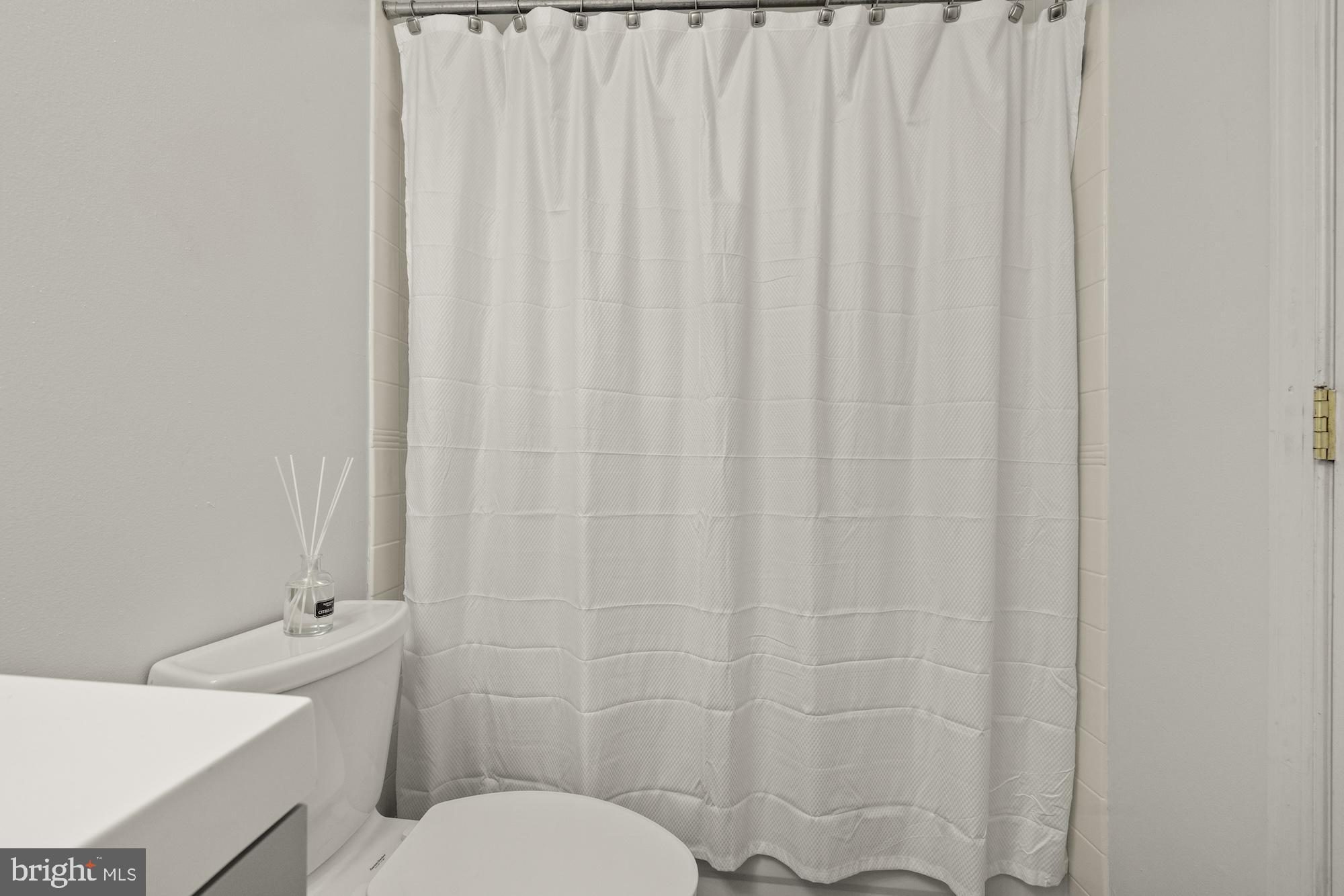 RIDGEFIELD - Residential